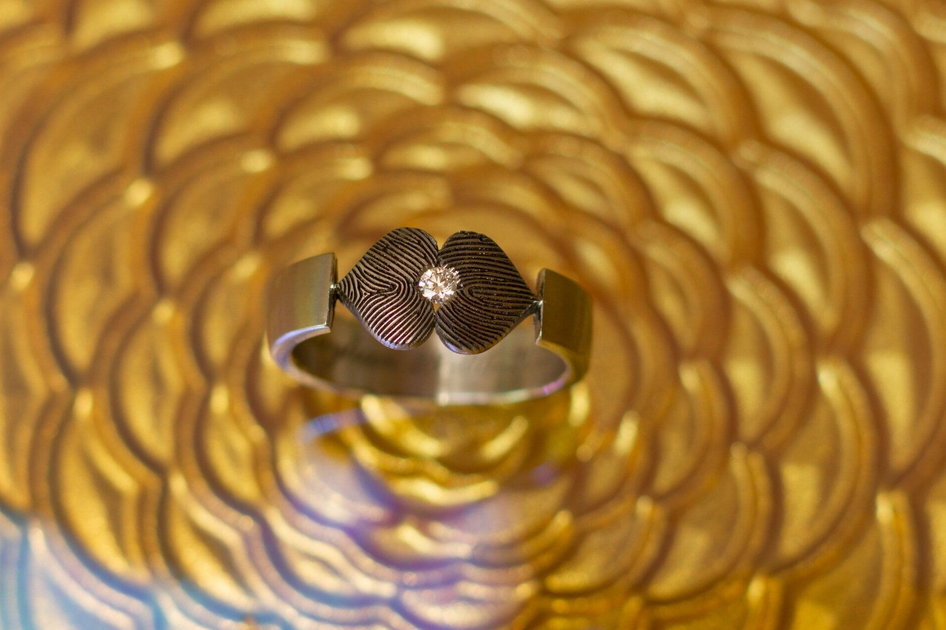 Titanium-vingerafdruk-ring-ring-met-vingerafdruk-bijzondere-trouw-ringen-8