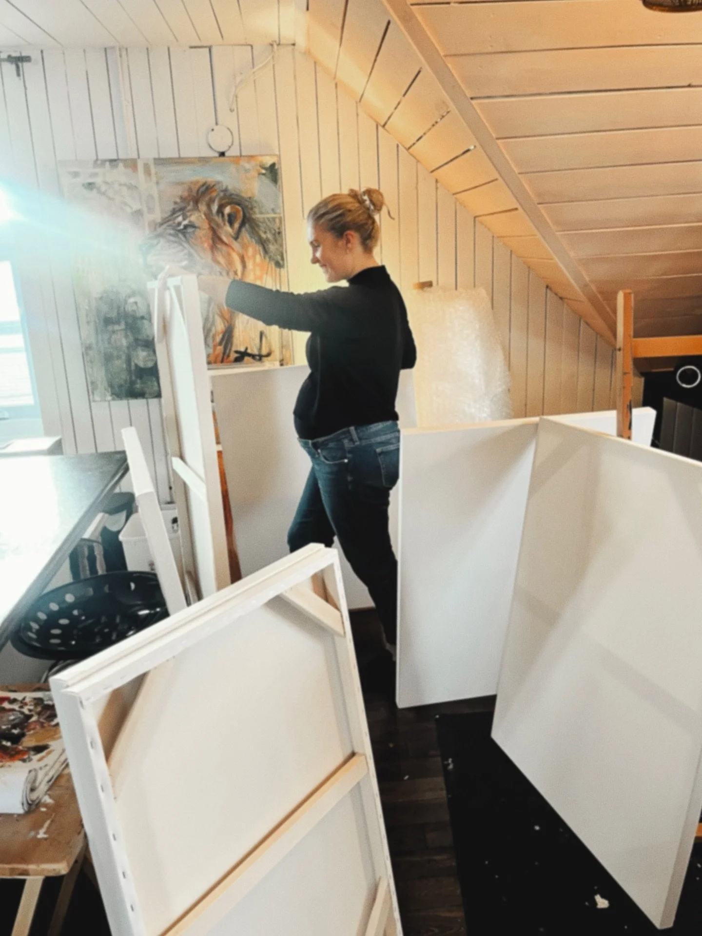 J&rsquo;ai re&ccedil;u ma commande de toiles vierges 😍 Je suis pr&ecirc;te pour cr&eacute;er en masse durant mon cong&eacute; de maternit&eacute;!