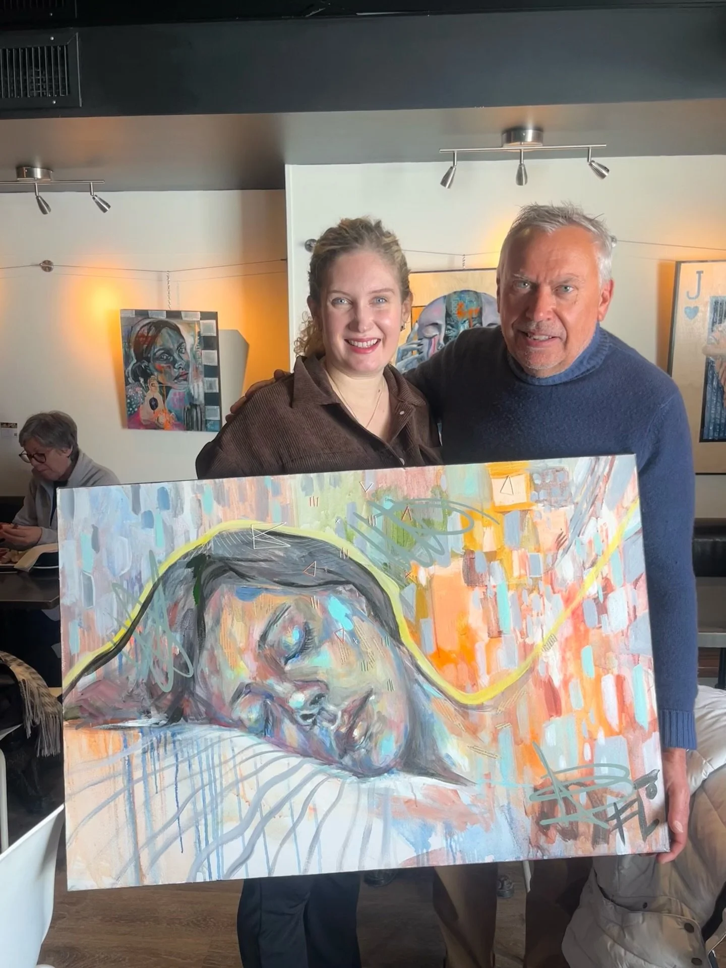 Mon &oelig;uvre &laquo;&nbsp;Comme un r&ecirc;ve&nbsp;&raquo; a trouv&eacute; sa nouvelle maison chez Dominic. Cette toile prendra la route pour les &Eacute;tats-Unis d&egrave;s aujourd&rsquo;hui. 🚗🇺🇸
Merci le @cafelescousins pour l&rsquo;expositi