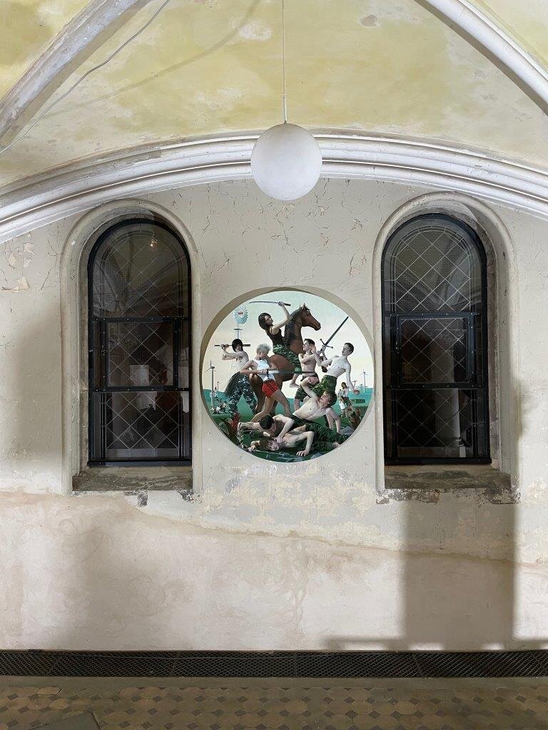 PoR Ausstellungsansicht_AES+F_Tondo.jpg