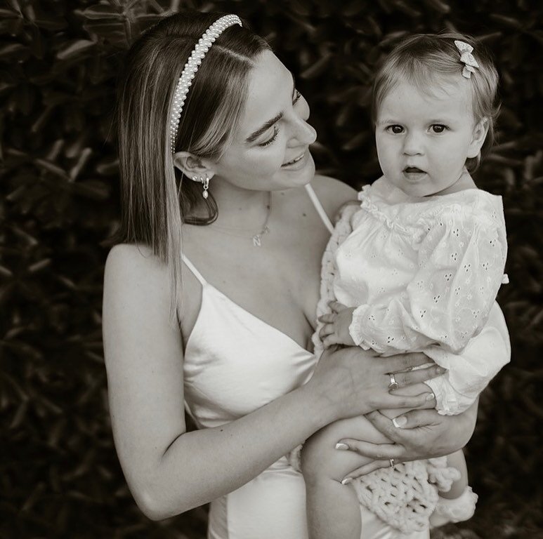 Capturing your love on your wedding day, doesn&rsquo;t just mean capturing you &amp; your better half, it means capturing the connections between you &amp; your little loves, your older loves, your childhood loves &amp; everyone inbetween. Liv &amp; 