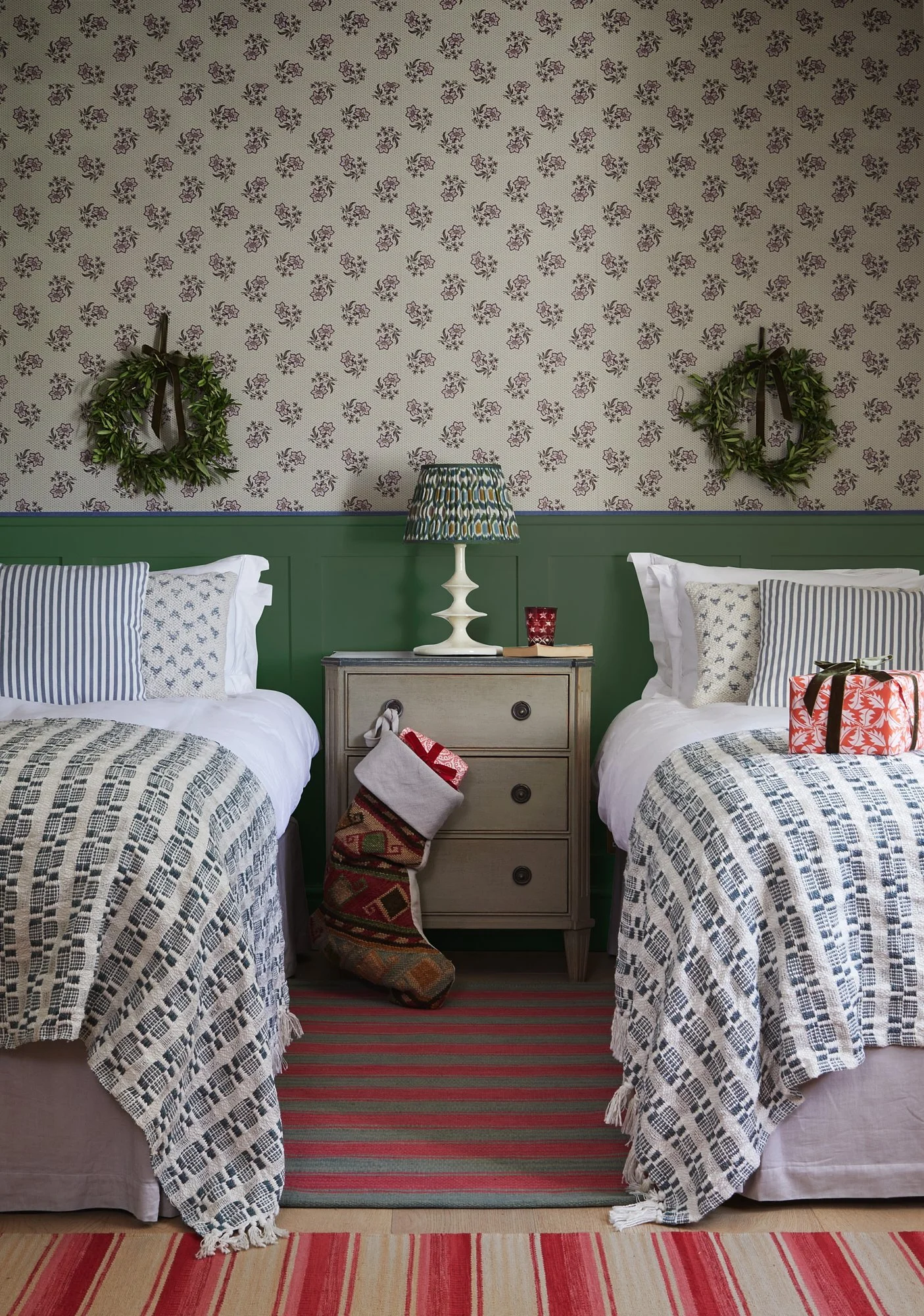 Weaver Green Devon July8329 V2.jpg