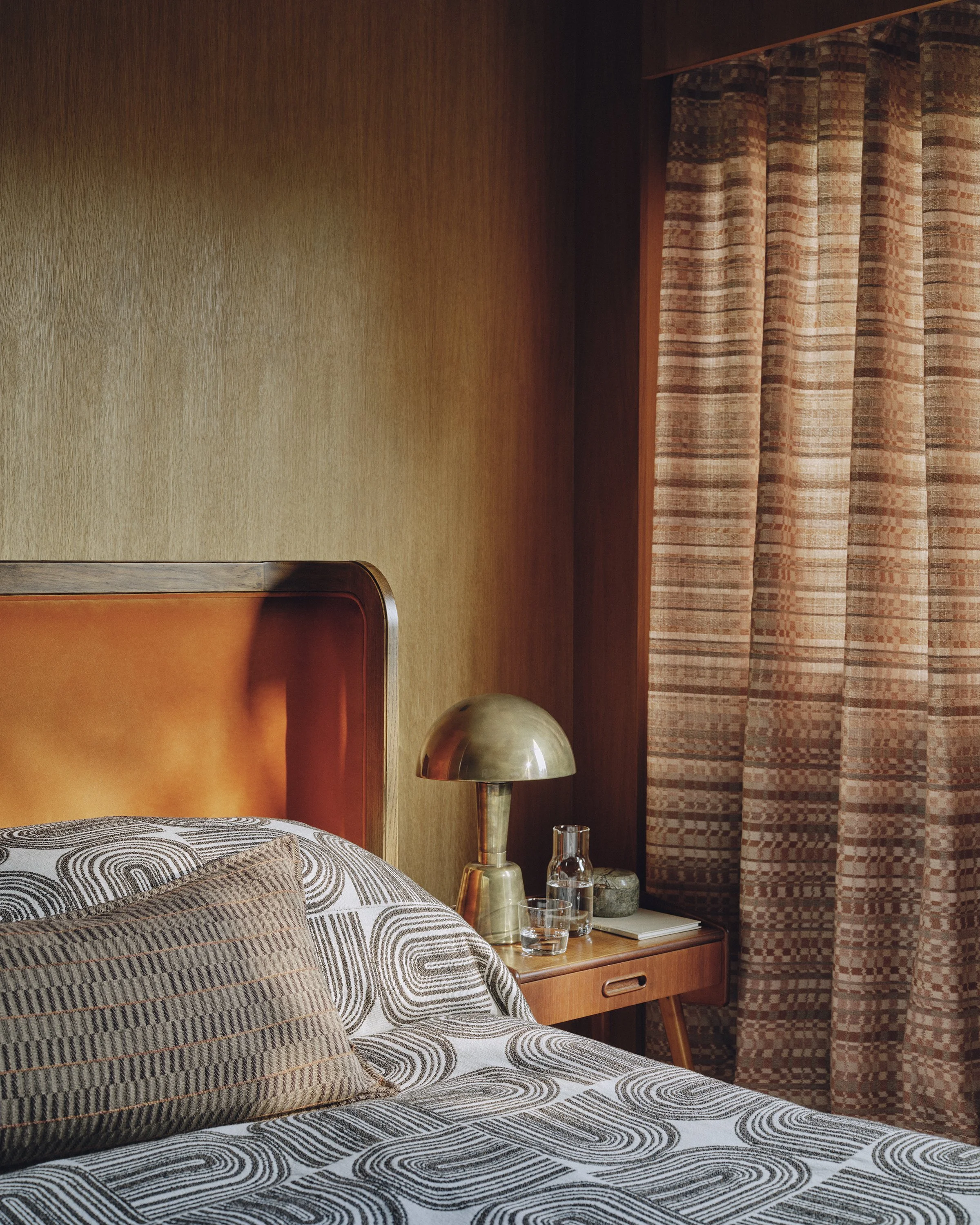 george-spencer-designs-resonance-verto-bedthrow-4x5.jpg