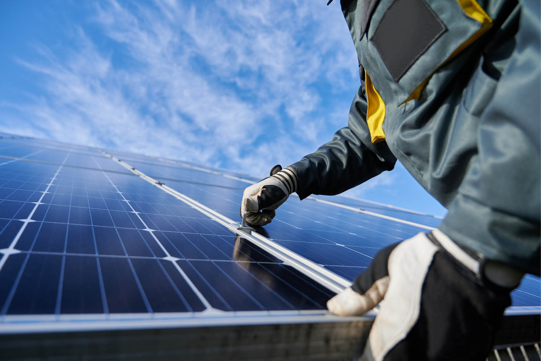 Maintaining Photovoltaic Systems: Essential Tips for Efficiency