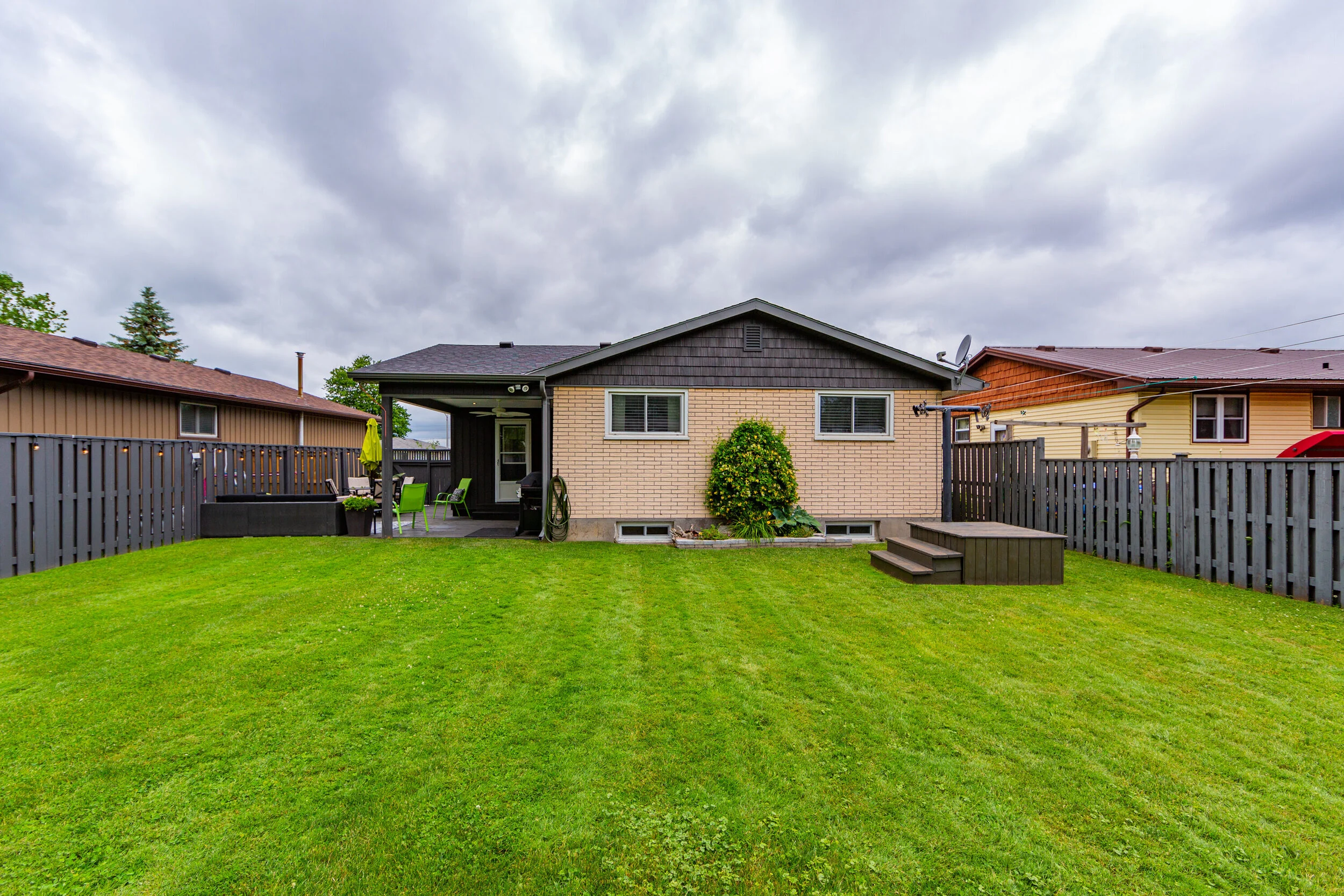 112 Kleinfeldt Ave Lucan ON-print-053-052-Klendeldt Ave 51 of 52-3000x2000-300dpi.jpg