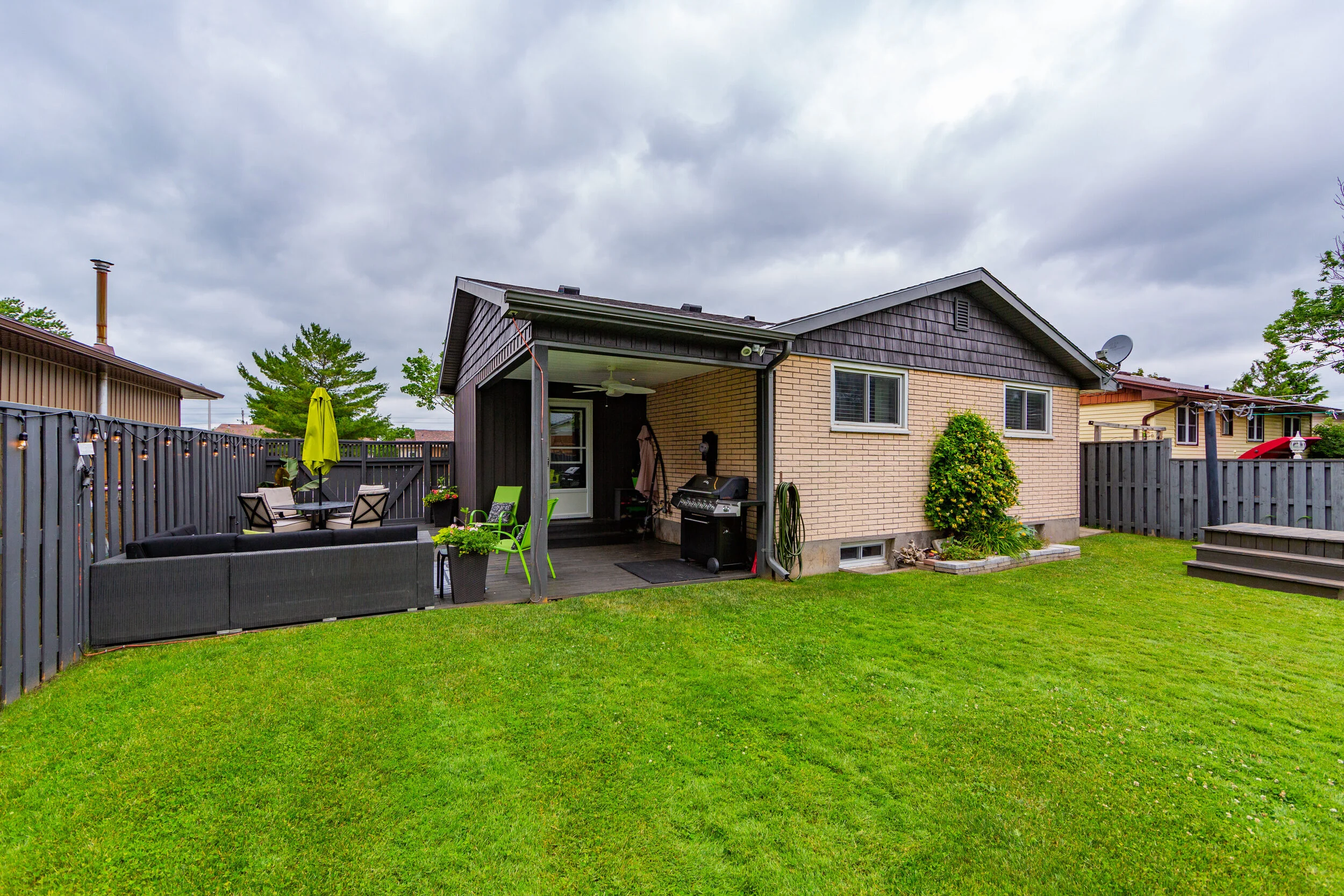 112 Kleinfeldt Ave Lucan ON-print-054-045-Klendeldt Ave 52 of 52-3000x2000-300dpi.jpg