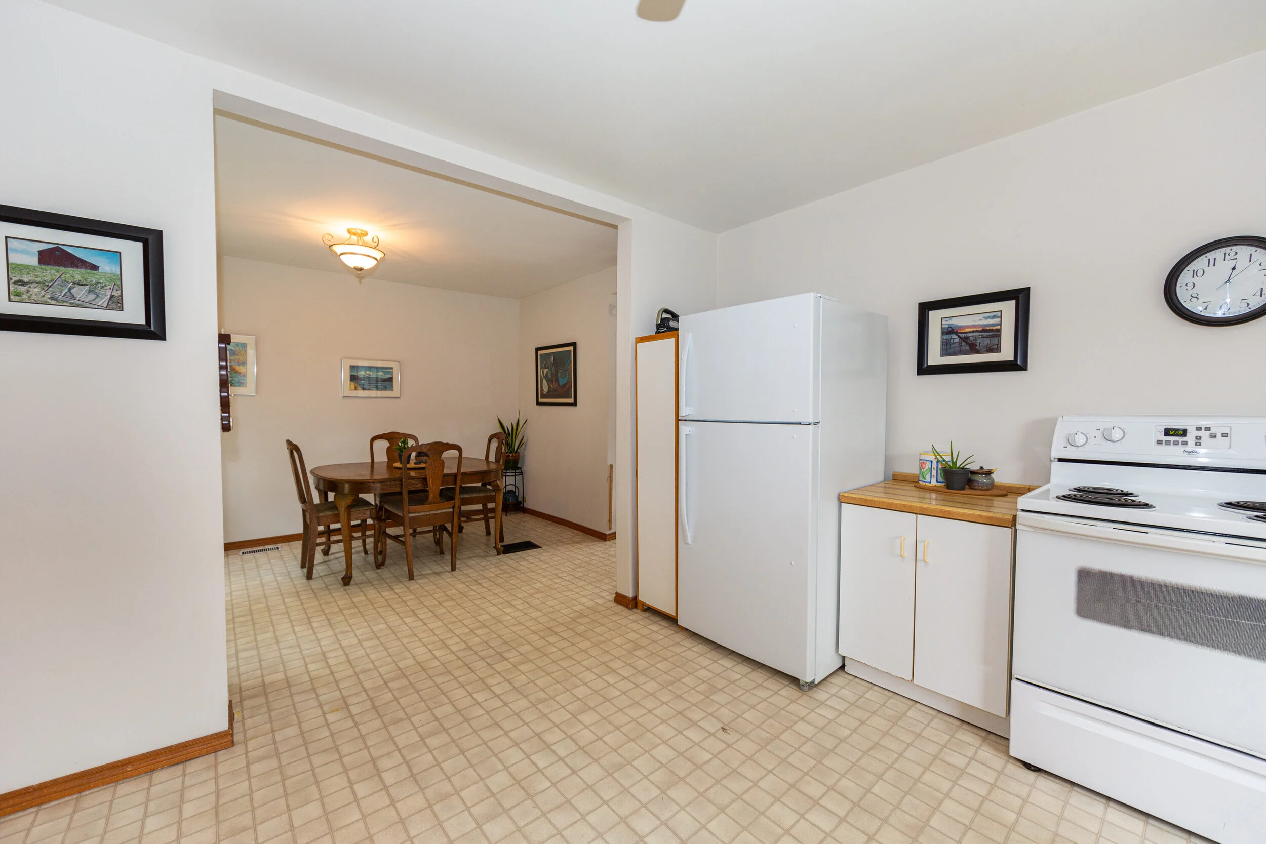 23473 Wonderland Rd N Exeter-print-013-017-Wonderland Road 11 of 33-3000x2000-300dpi.jpg