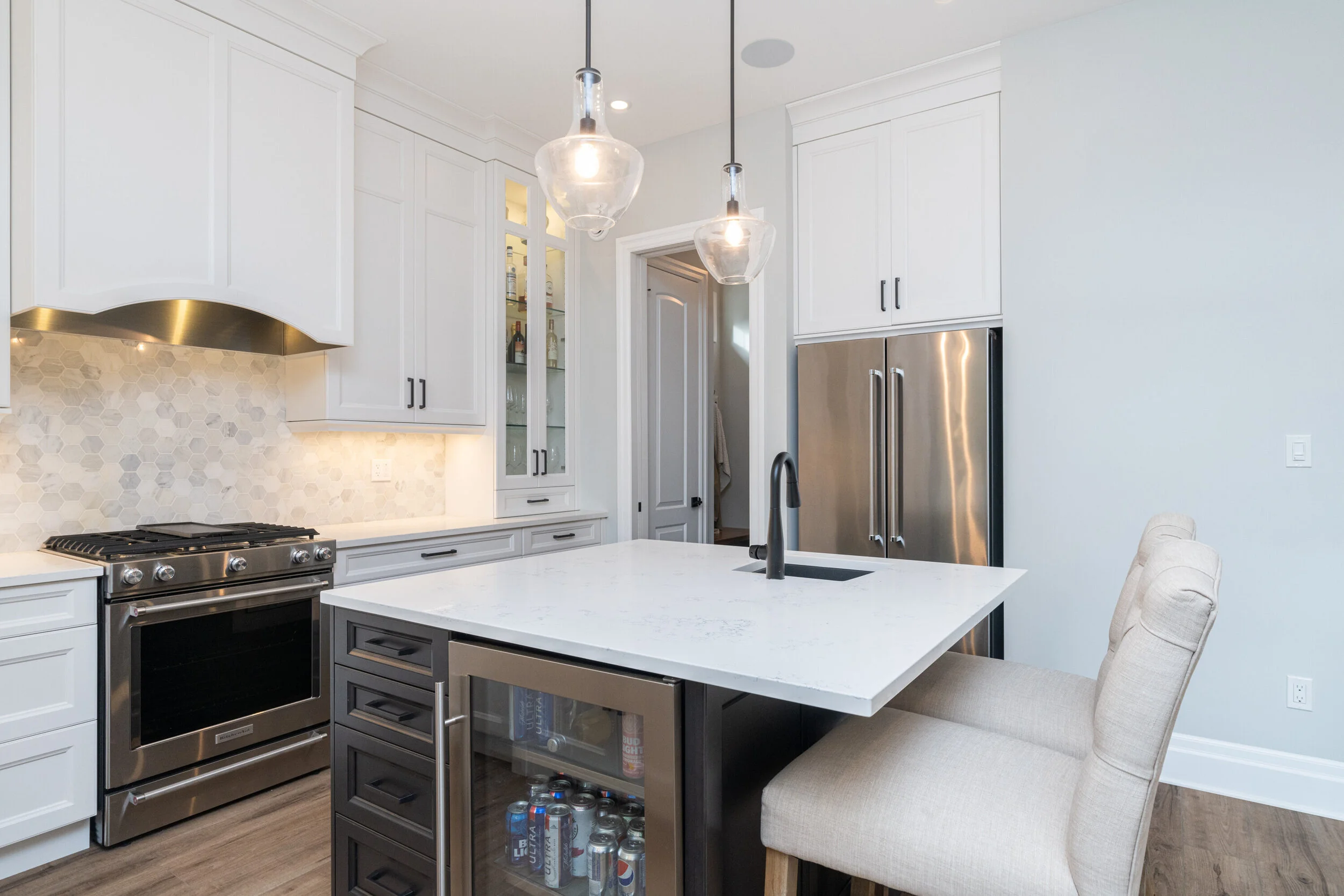 40 Hardy Ct Lucan ON N0M 2J0-print-021-028-Hardy Court Interiors 12 of 35-3000x2000-300dpi.jpg