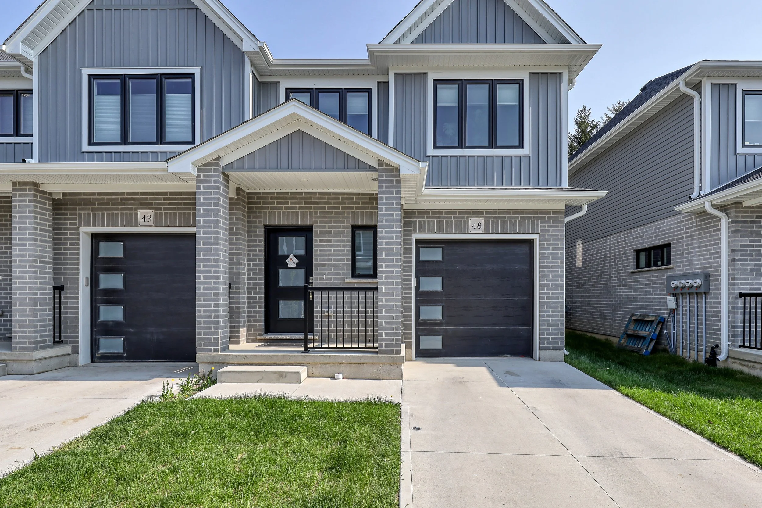 48-1MillerDr_EXTERIOR_02.jpg
