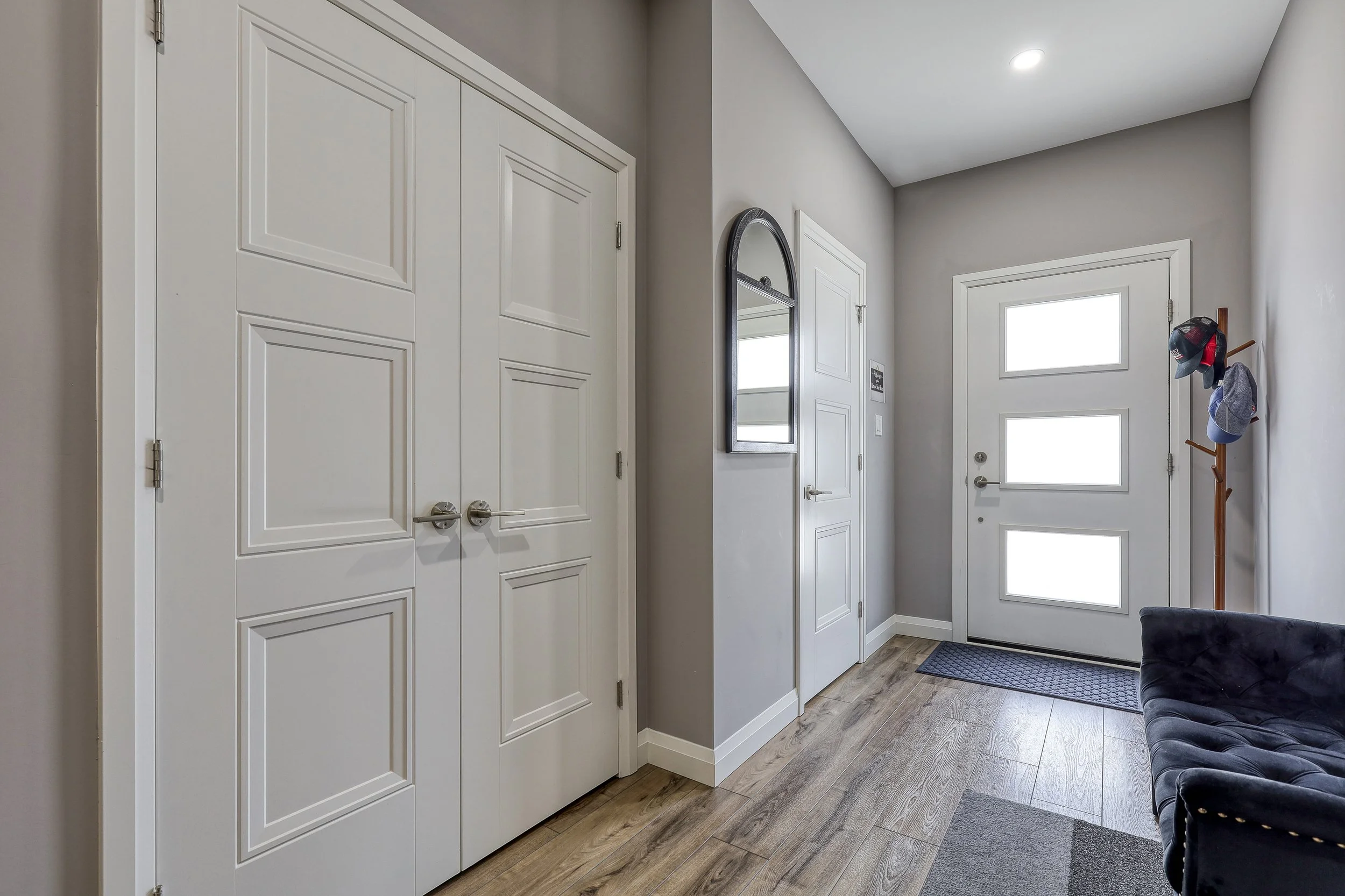 48-1MillerDr_INTERIOR_02.jpg
