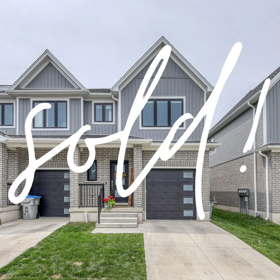 1 MILLER Drive, Unit# 19, Lucan, Ontario