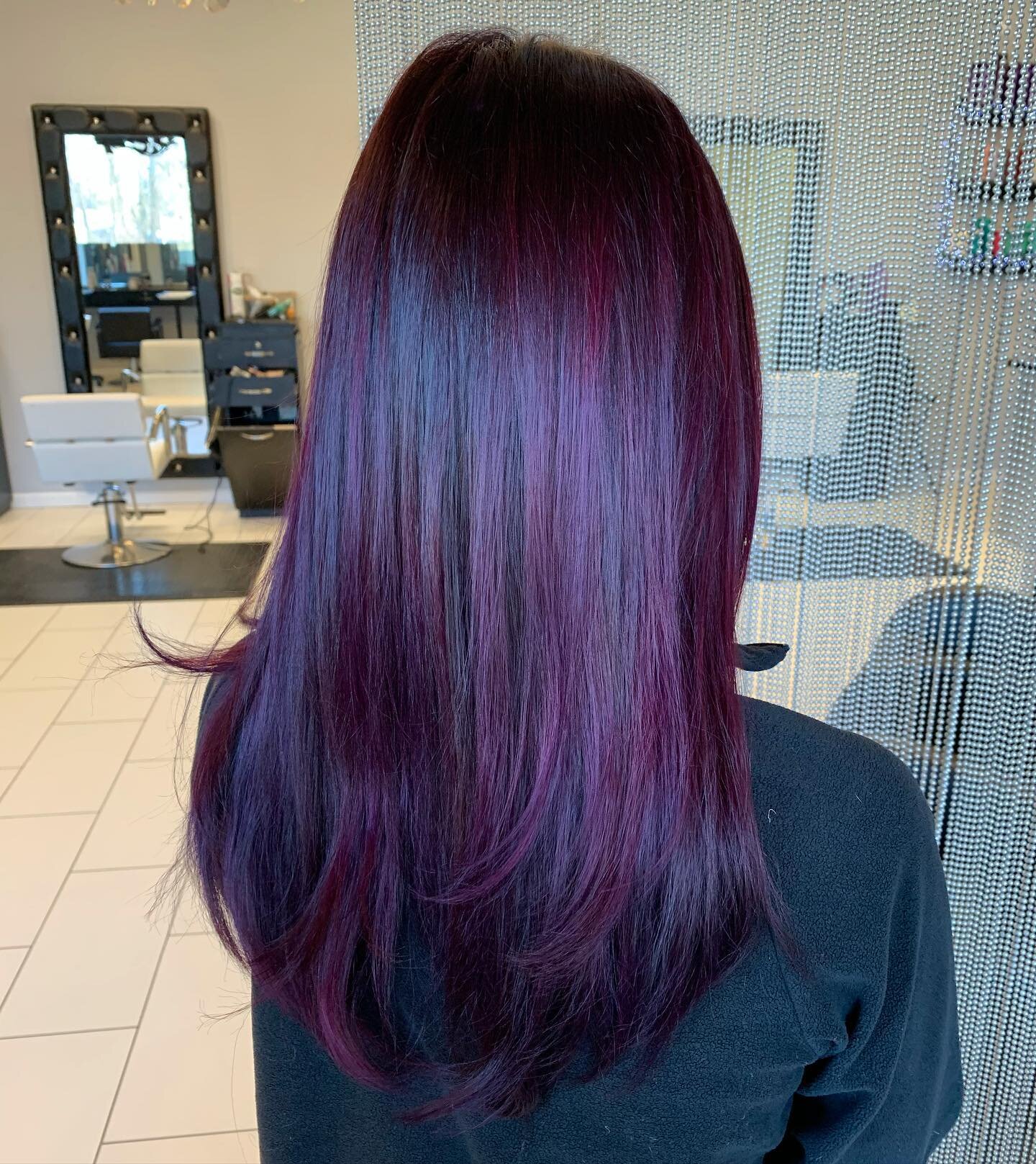 Color by @beccakushhair #haircolor #colorist #njhairsalon #violethair #purplehair #funkyhair