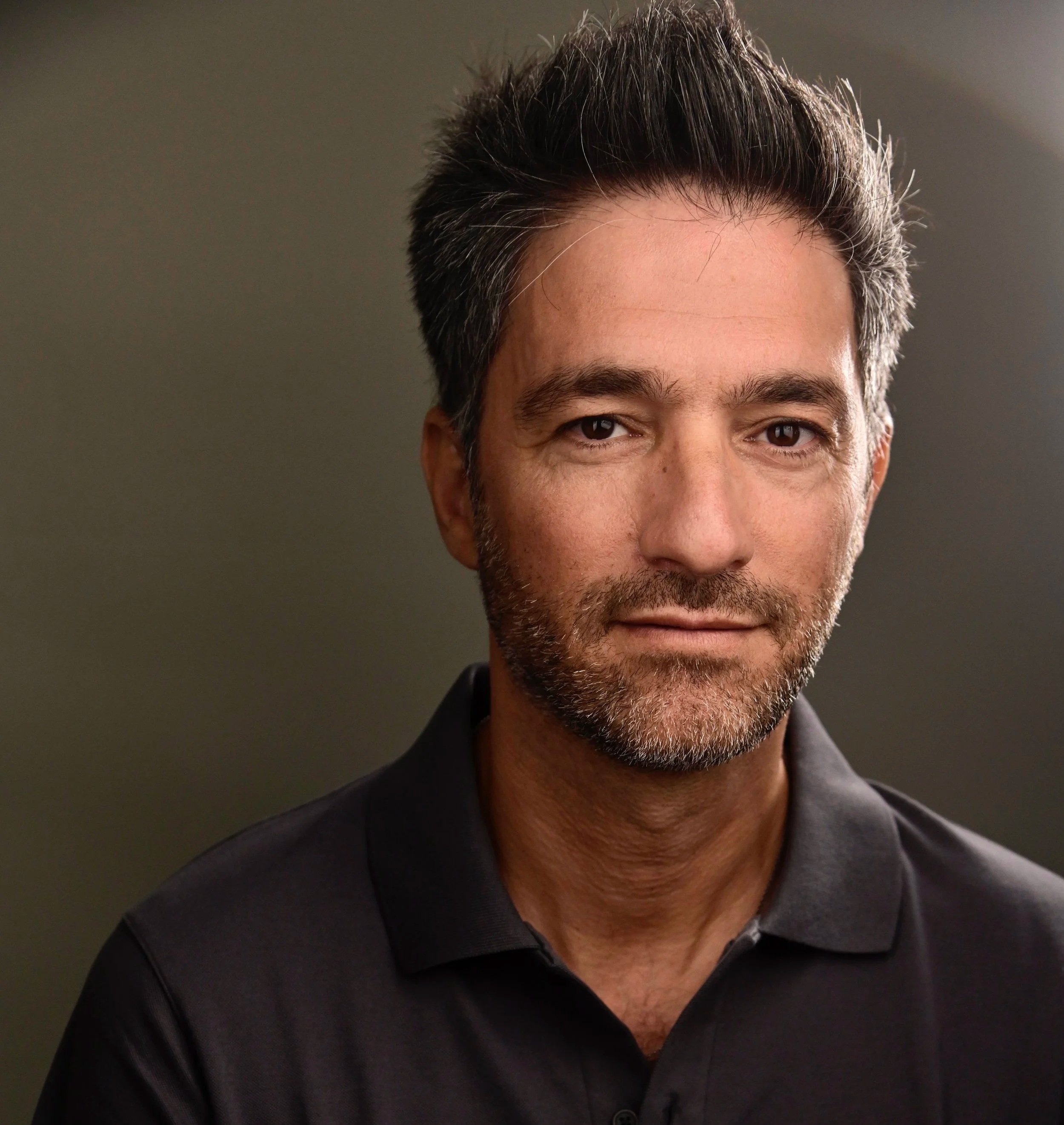 Yaniv Rokah - Israeli-Portuguese-American Filmmaker. "Queen Mimi" Award Winning Documentary Featuring Zach Galifianakis And Renée Zellweger. Also "Black Hat", "Follow Me" And "When Robert Met Judith"!