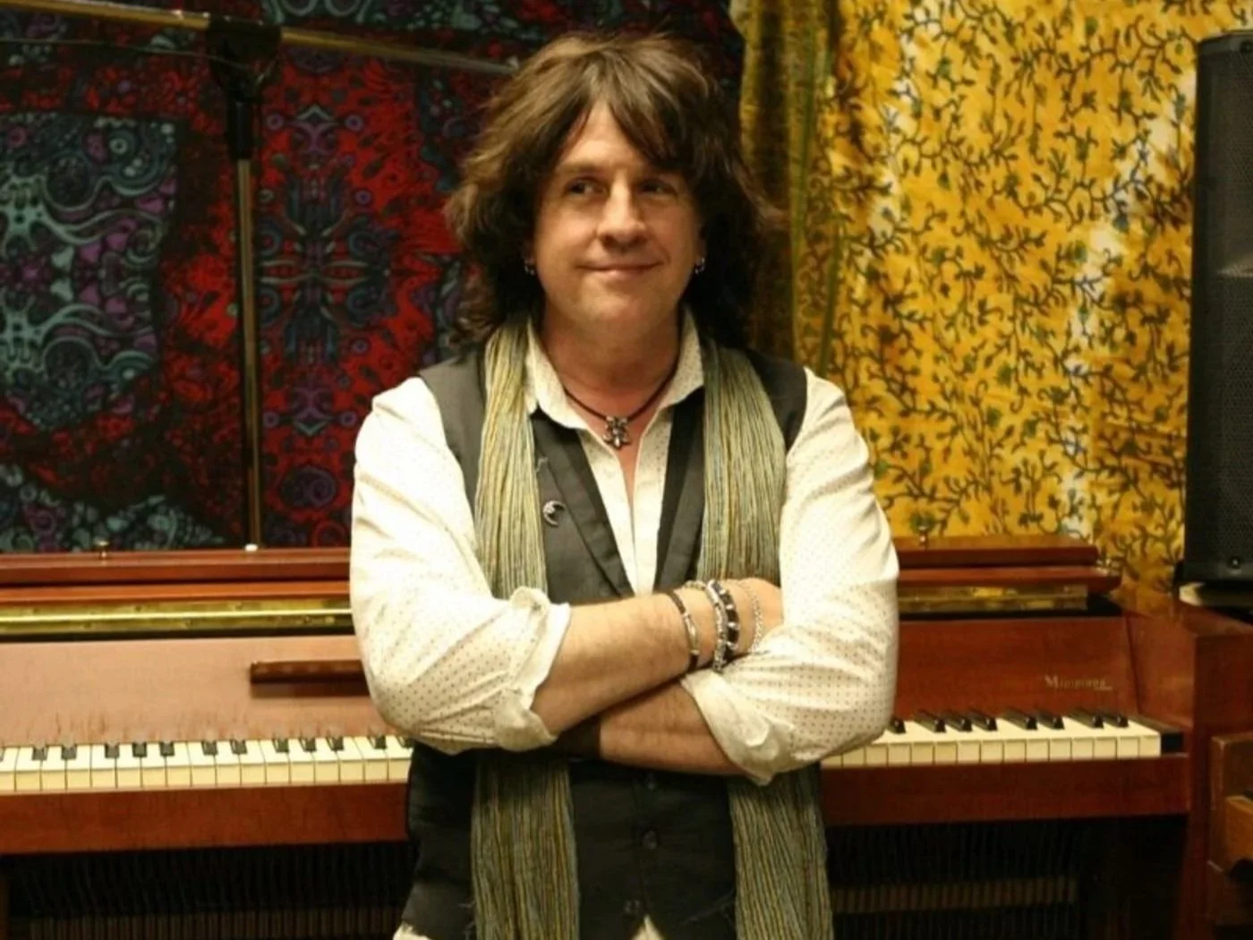 Bob Malone - Singer, Songwriter, Pianist. Played With John Fogerty (Creedence), Ringo, Mindi Abair!