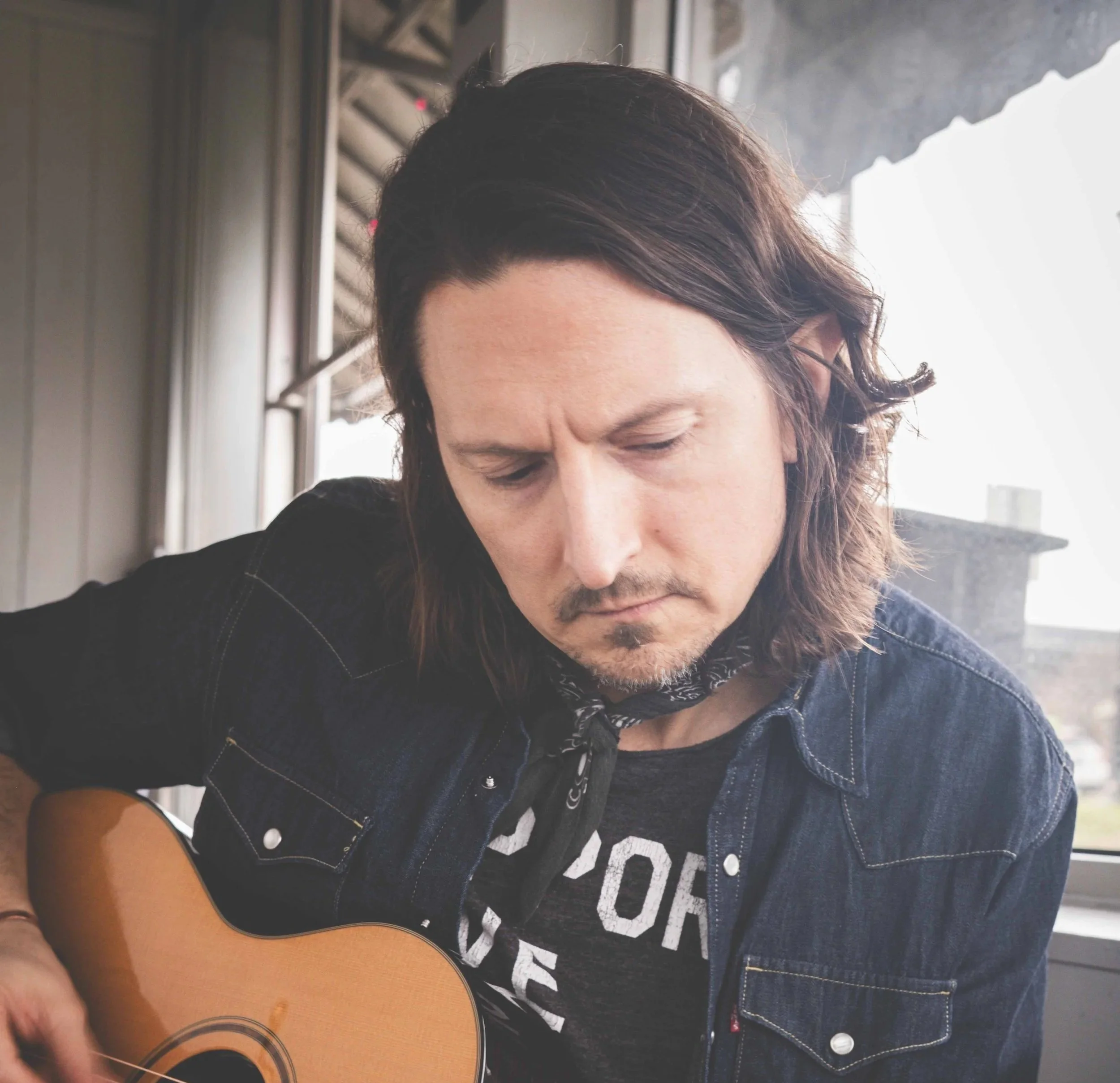 Matthew Szlachetka - Roots Rock Singer-Songwriter. Tours 200 Days A Year. Nashville Based Producer And Session Guitarist!