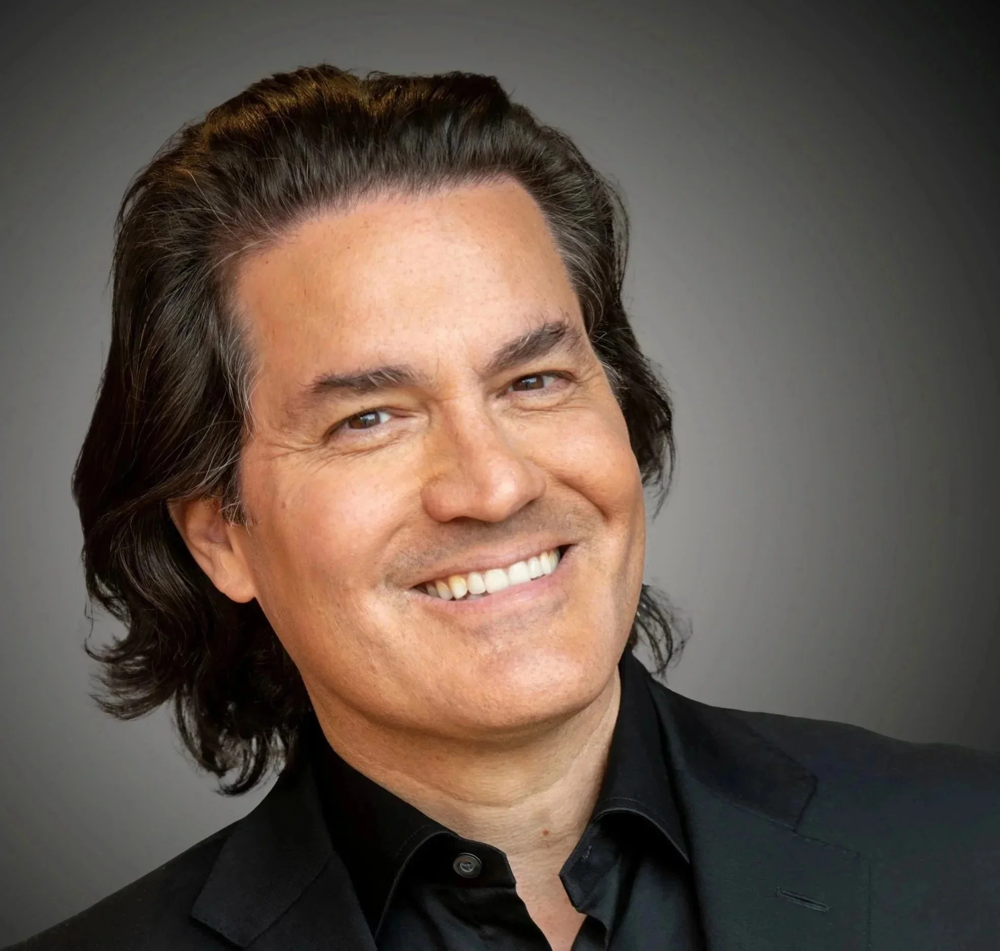 Zuill Bailey - Grammy® Winning Cellist. Has Performed Worldwide With Numerous Symphonies. Kennedy Center, Carnegie Hall. Recurring Role On "Oz"!