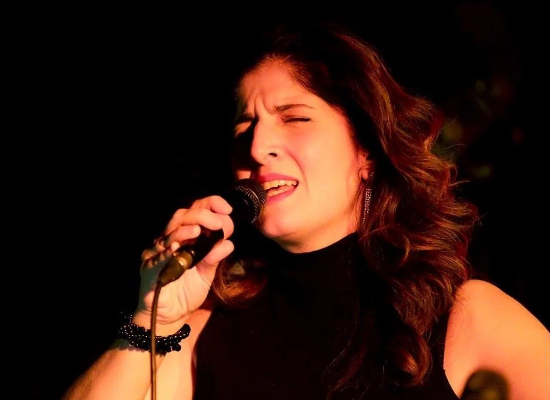 ENCORE: Melissa Stylianou - Superb Canadian Jazz Vocalist With Irish And Greek Cypriot Roots. Sings The Great American Songbook To Johnny Cash, And Also With Duchess Vocal Trio!