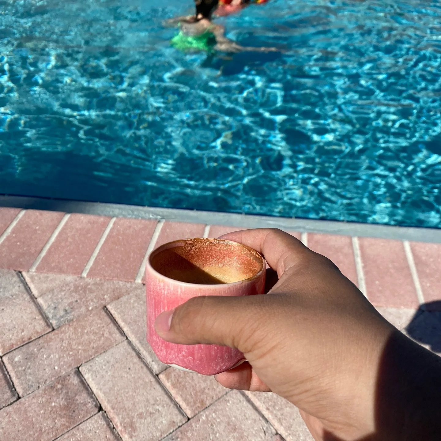 5 months in Florida ☀️🇺🇸

lots of sunshine, coffee, skating, working, sharing, teaching, and loving 🥰 super blessed.