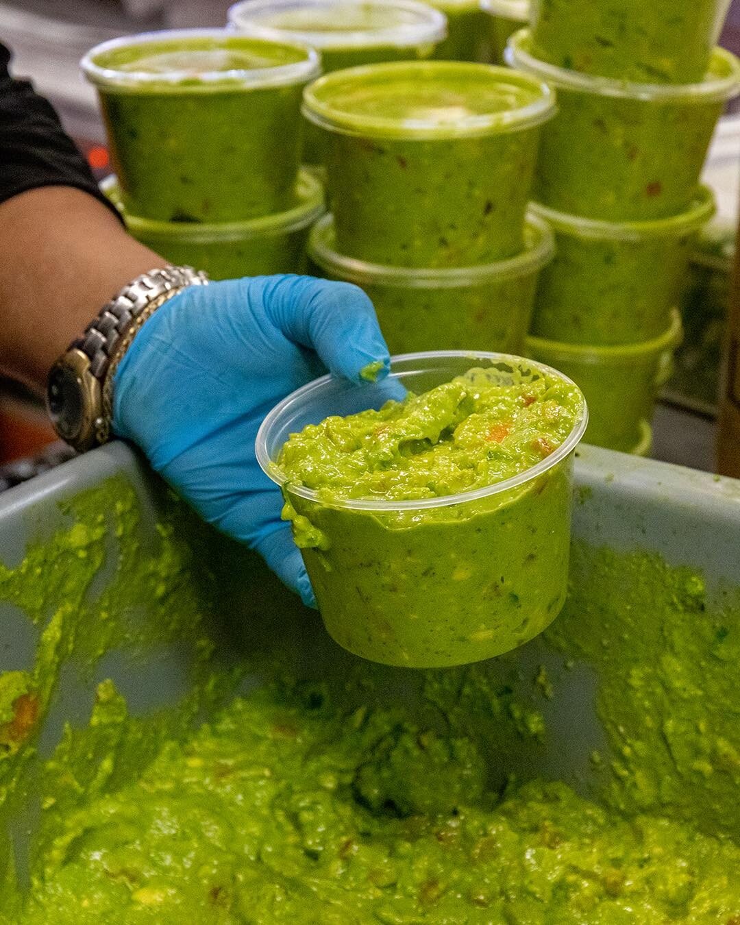 Guacamole made with Rico's Avocados 🥑
You can find it at La Reyna Market here in Paso Robles

Do you need an avocado supplier for your market? Get in touch with us to know more

📲 Sales: Sale: (805) 835 6162
📩 Mail: info@ricosavocados.com

#ricosa