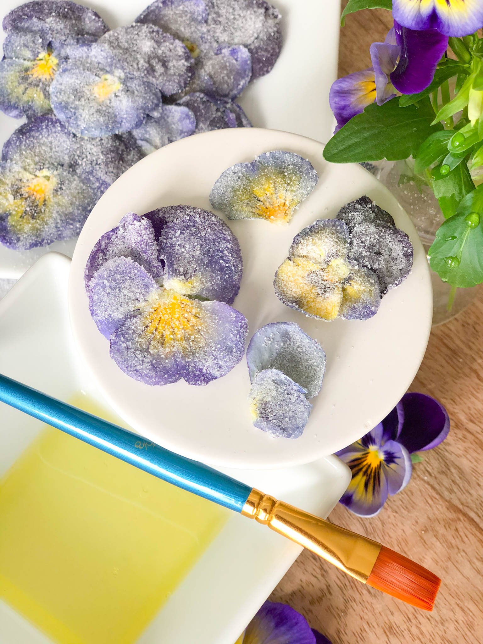 How to identify and use edible flowers