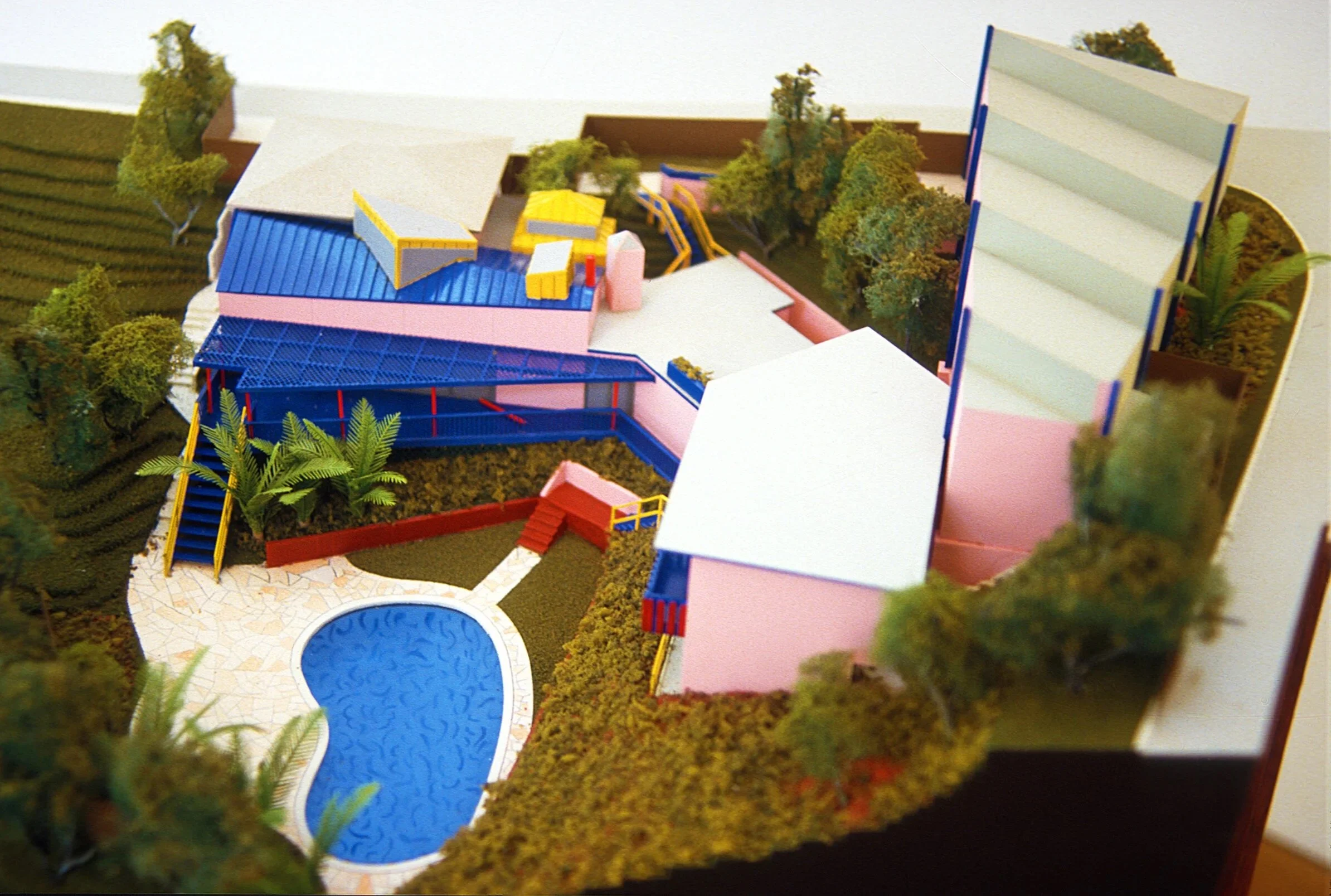 Painter David hockney’s house is a work of art