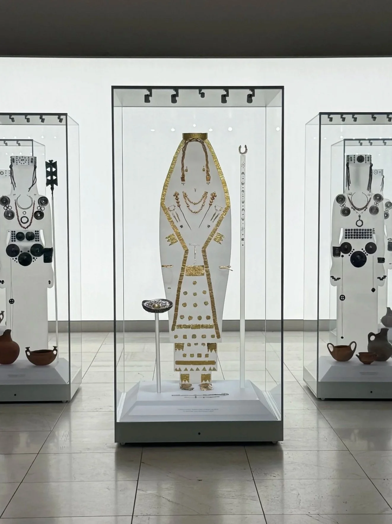 Museum visit during the cultural programme of the jewellery making retreat in Greece