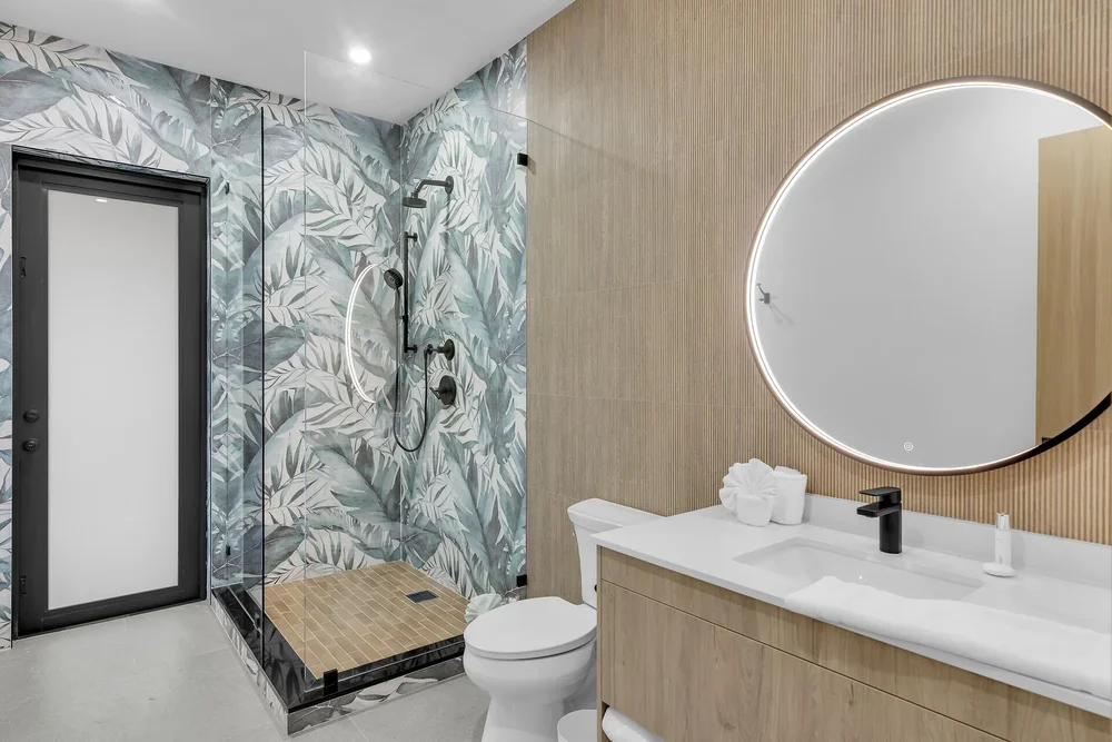 Cinnamon+bathroom.webp