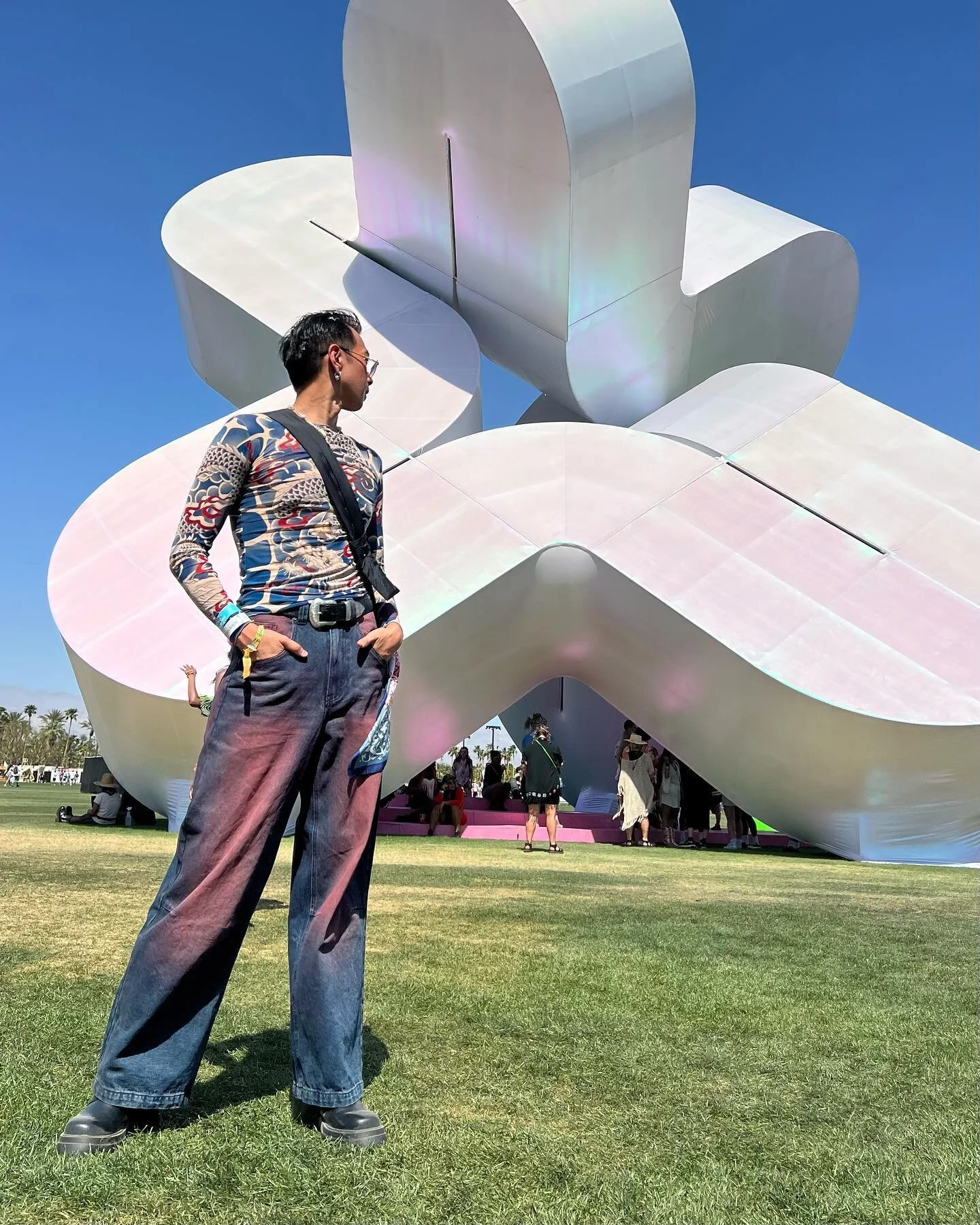 here to see the four girls that ruined my life. 🫡🖤💗 #pinkchella