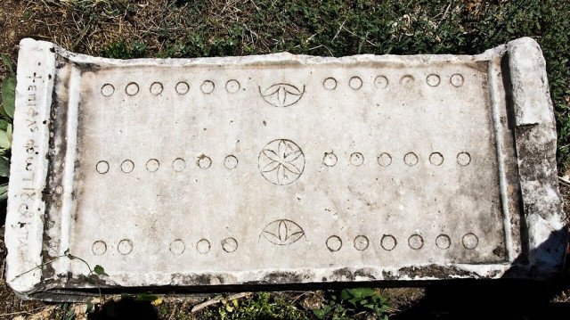 Ancient Roman Military Game Pieces Unearthed in Türkiye’s Hadrianopolis