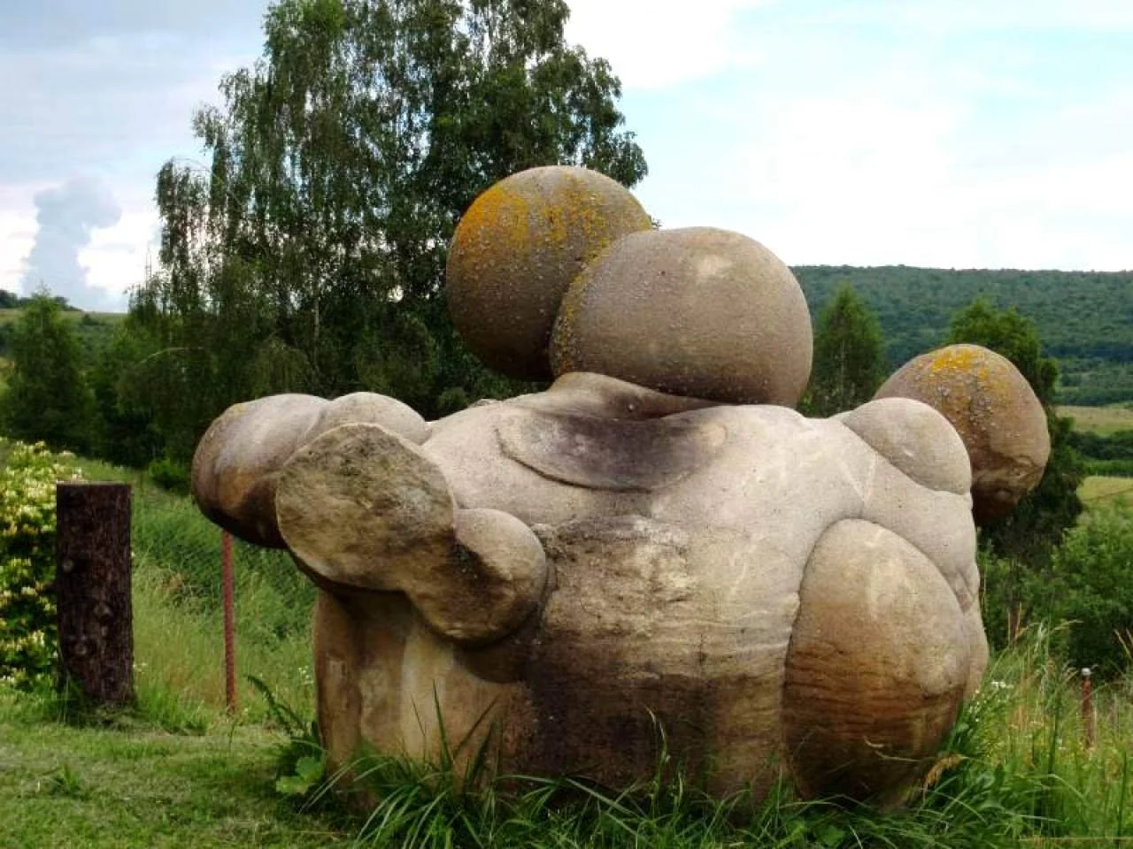 Living Rocks Romania The mystery of Romania’s living stones: they grow, reproduce and breathe
