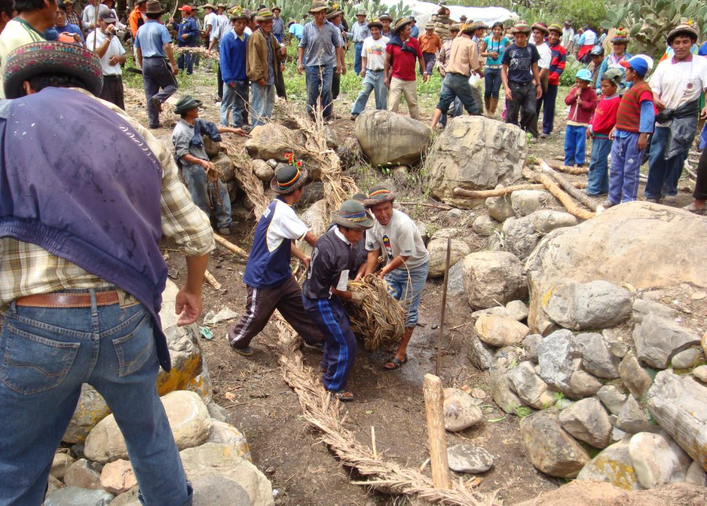 Ancient Incan Rope The rope bridges of the Incas: The ancient technology that united ...