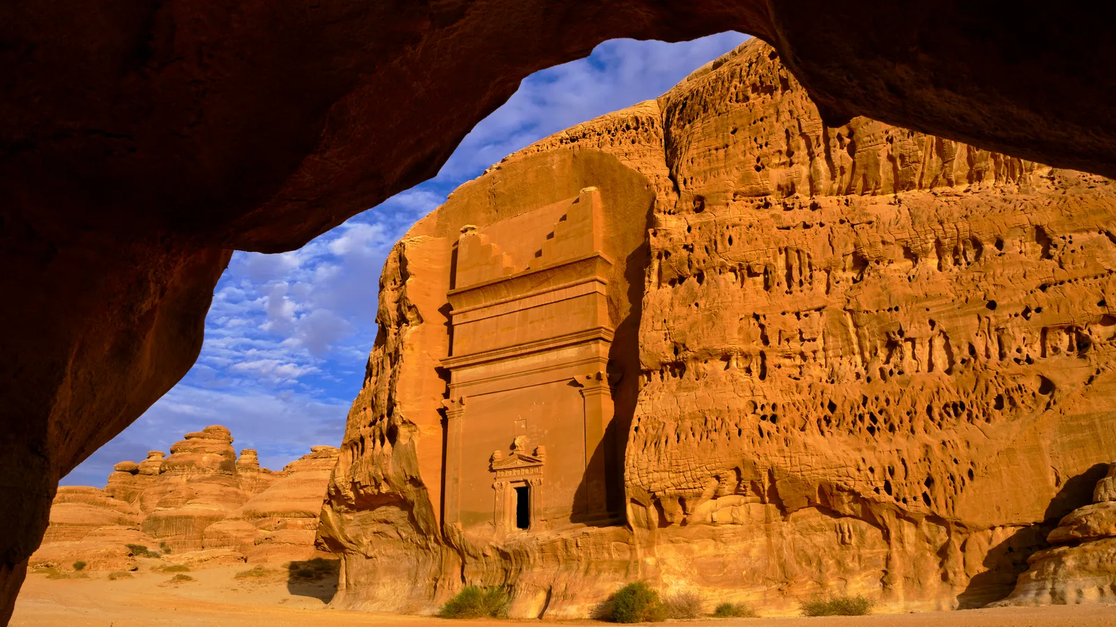 AlUla A Mysterious Cult That Predates Stonehenge alula-a-mysterious-cult-that-predates-stonehenge
