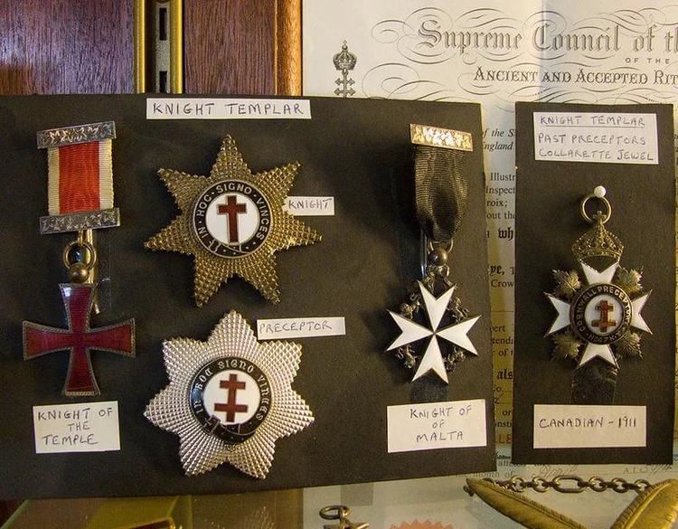 How Can You Become a Knight Templar?