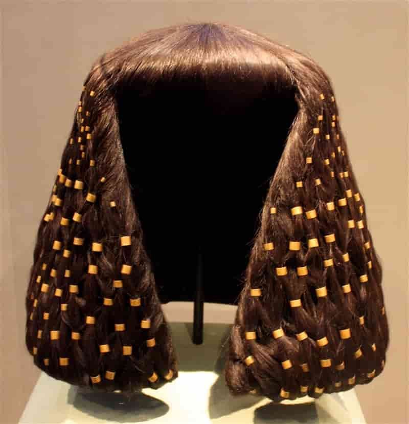 Wigs, dyes and extensions in ancient Egypt