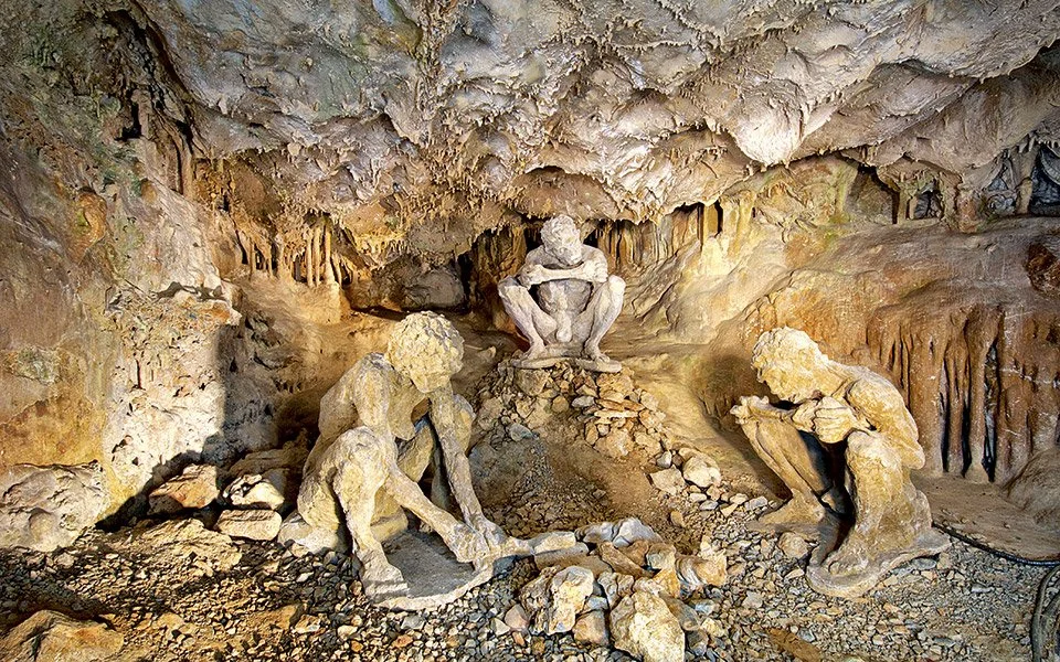 700,000-Year-Old Skull Found In Greece Completely Shatters ‘Out Of ...