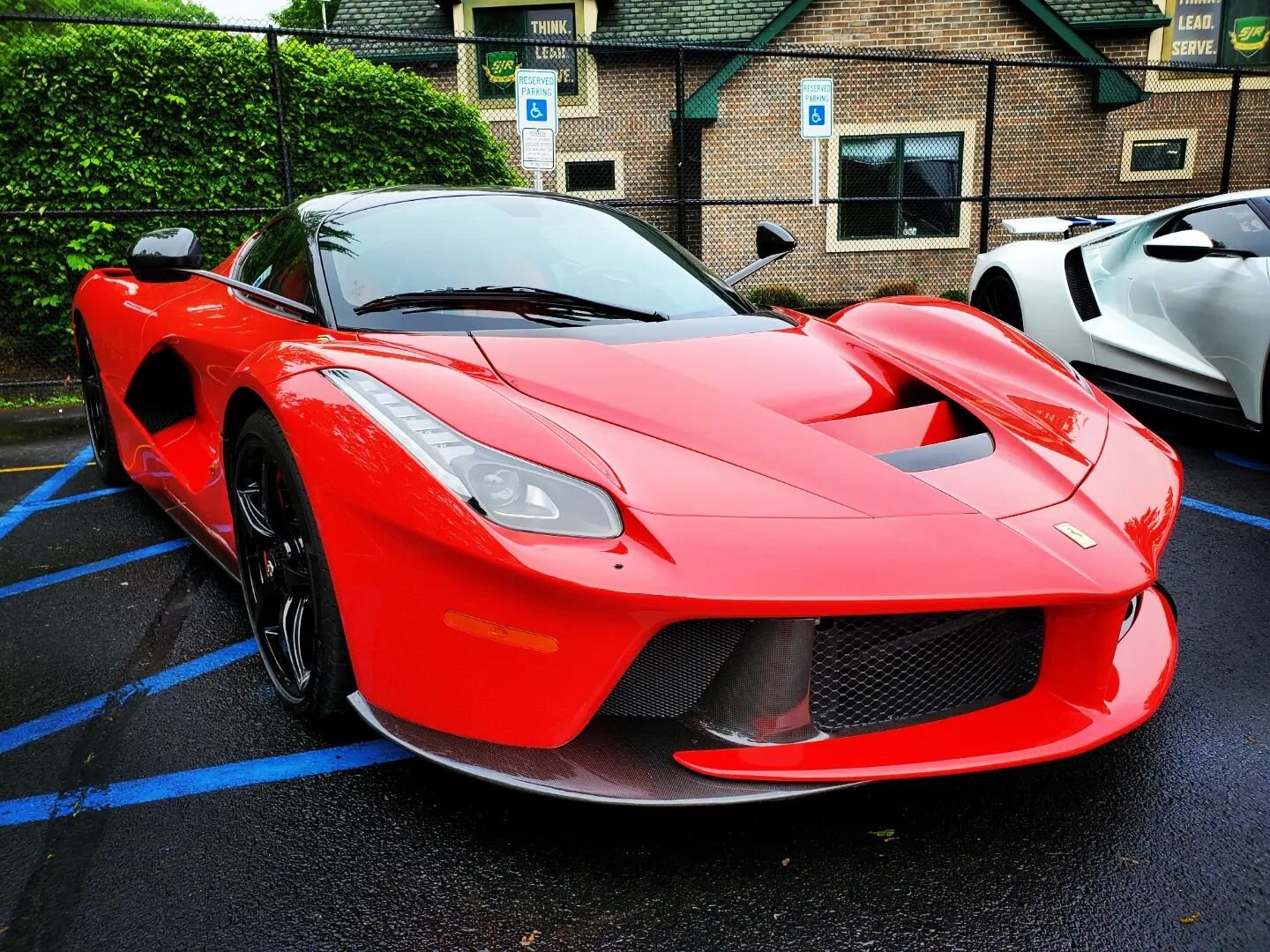 Ferrari vs Ford Modern Edition! 🇮🇹🏎 vs 🇺🇲🏎
.
.
#GearsWheelsandCoffee #DrinkGWC #GWCcoffee #Coffee #Cafe #coffeetrailer #mobile  #Ferrari #Ford #LaFerrari #Enzo #fordgt #gt40 #markII #ferrari330 #ferrarivsford #CarsandCaffe