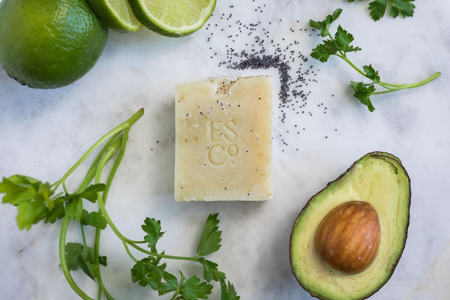 THE NOMAD handmade for lackluster/dry skin. (2/6)