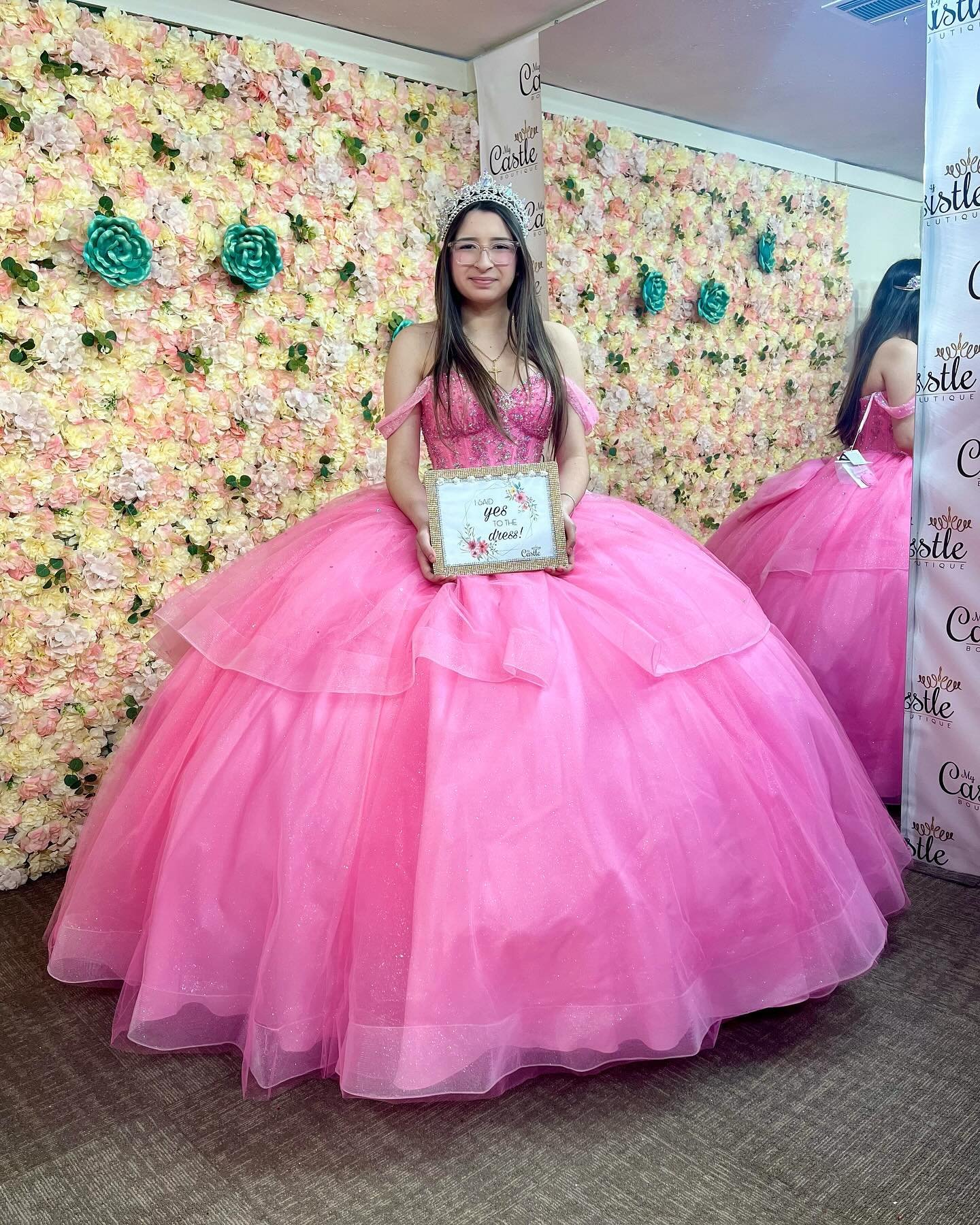 She said yes to the dress! 🩷
✨
✨ ✨
✨✨
✨✨✨
✨✨✨✨
✨✨✨✨✨
✨✨✨✨
✨✨✨
✨✨
✨
#mycastleboutique #pearland #pearlandtx #quincea&ntilde;era #quinceanera #quince #ballgown #sweet15 #dresses #partydress #vestidosdequince #xv #prom #dress #quinceaneradress #quincea