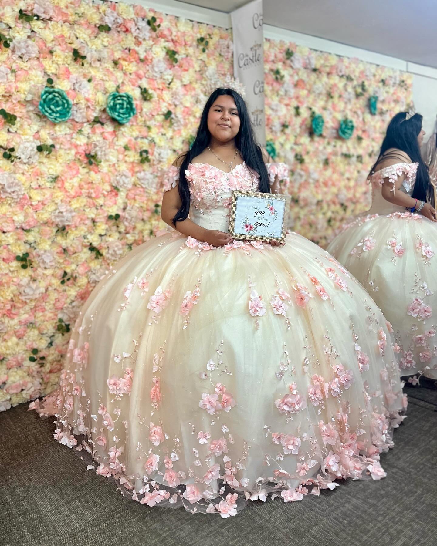 She said yes to her dress! ✨🩷✨
✨
✨ ✨
✨✨
✨✨✨
✨✨✨✨
✨✨✨✨✨
✨✨✨✨
✨✨✨
✨✨
✨
#mycastleboutique #pearland #pearlandtx #quincea&ntilde;era #quinceanera #quince #ballgown #sweet15 #dresses #partydress #vestidosdequince #xv #prom #dress #quinceaneradress #quinc
