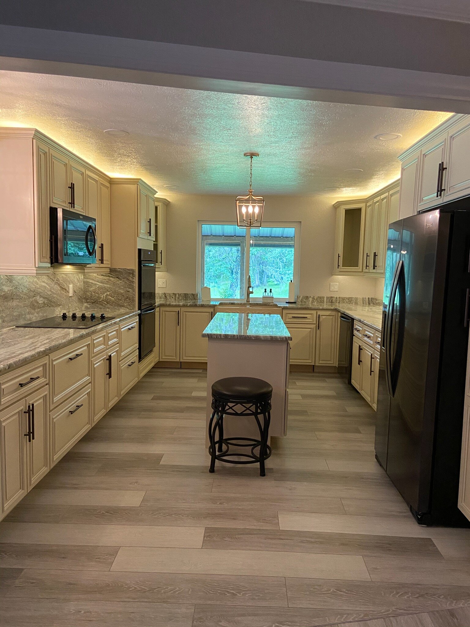 Traditional Kitchen Kitchen Remodel by DCI - Dlouhy Construction, Inc. project photo