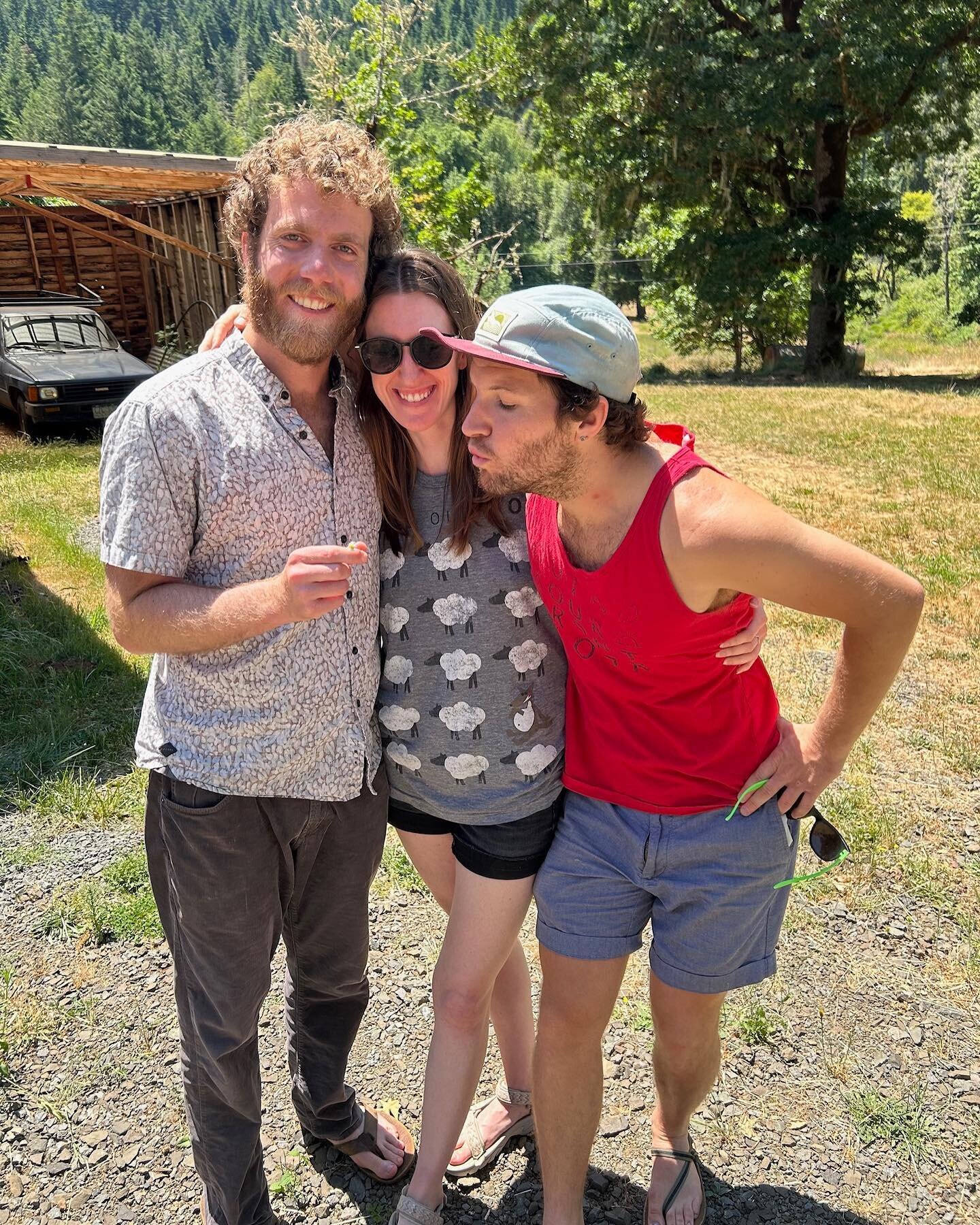 Some shots from the Decent Sleep Music Retreat in June. We rang in the Summer Solstice with some MUSIC!!! Stay tuned for more info about the album release 💿