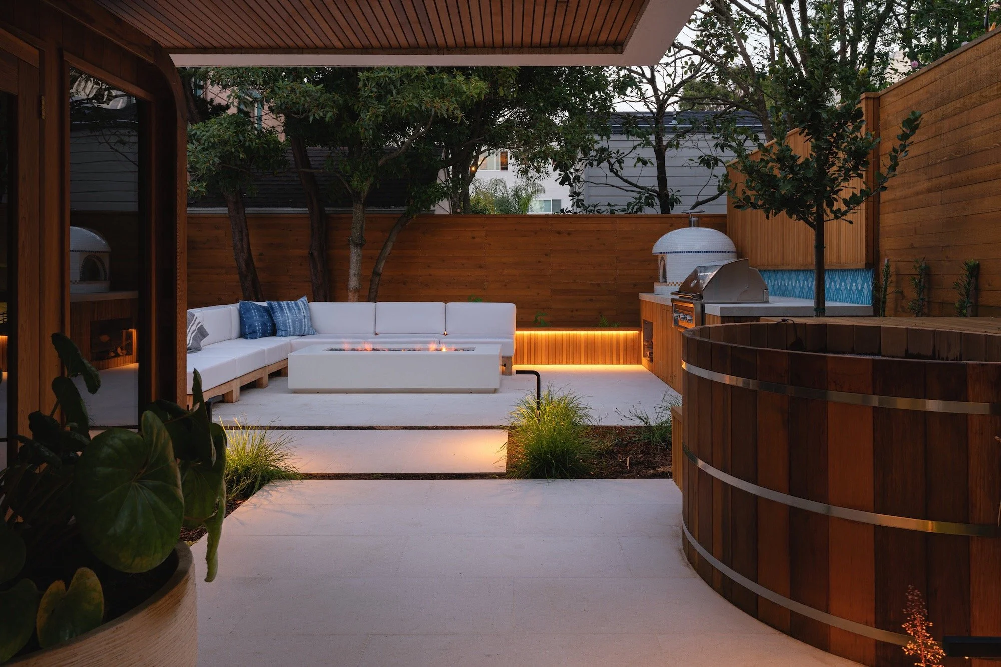 Backyard spa garden in Dolores Heights
