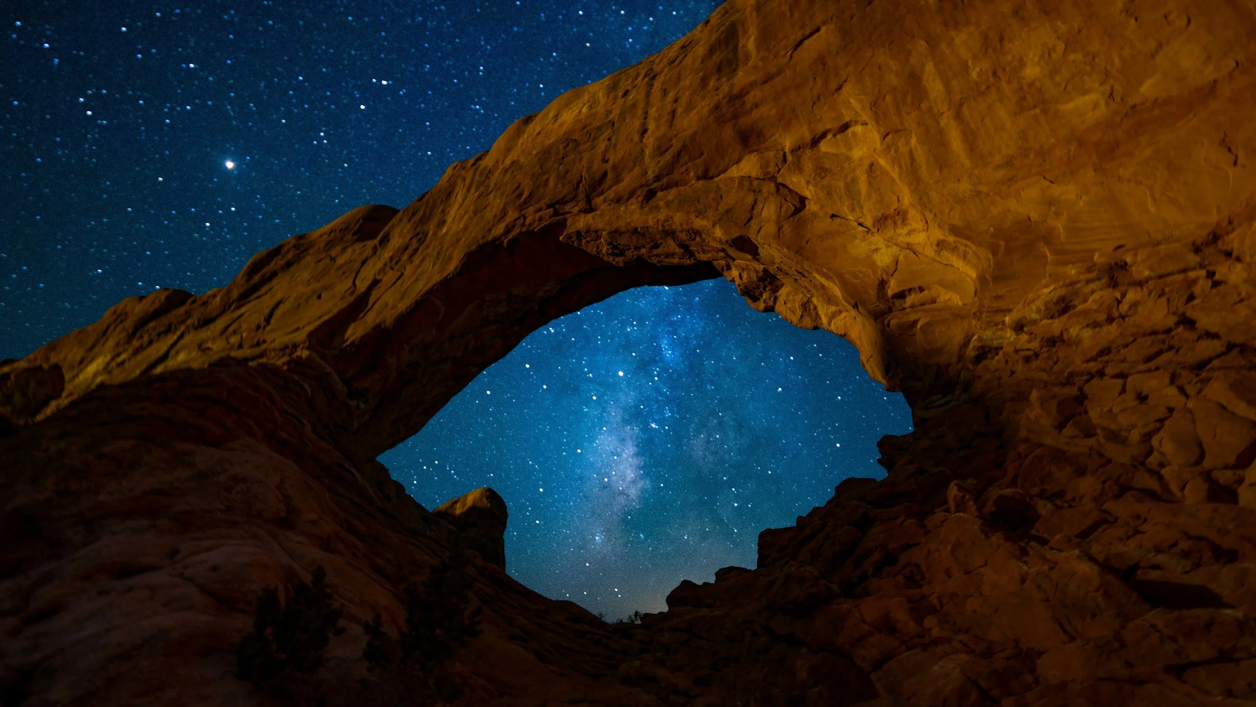 unsplash-image-1NkT-WZY4Gk.jpg