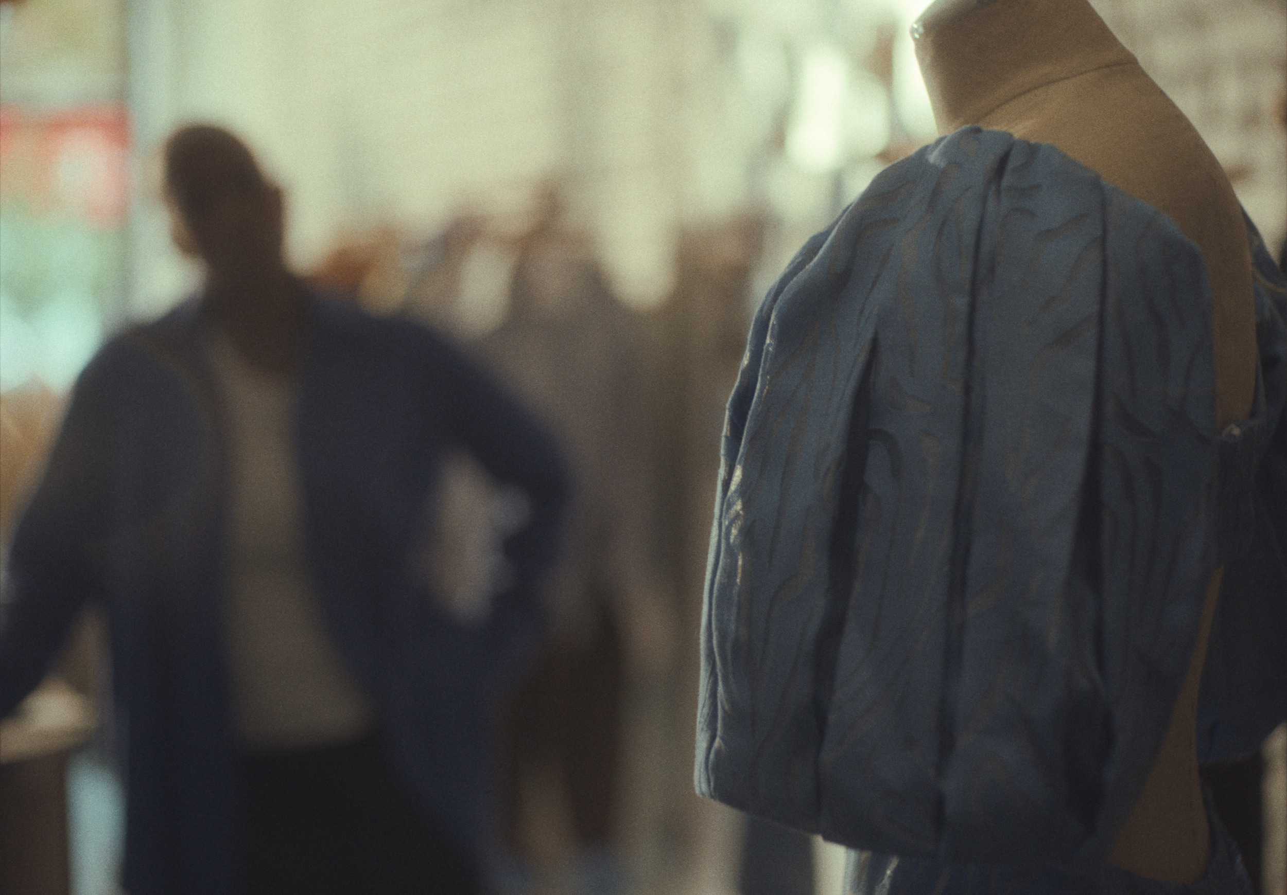 Essence - Smart Water_HQ Stills_1.81.1.png