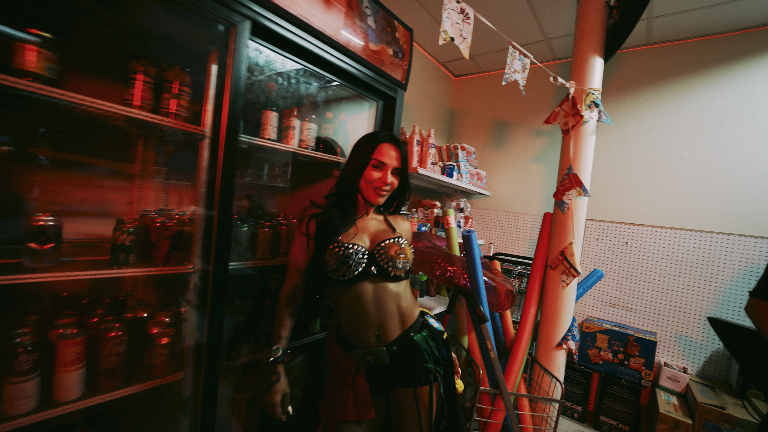 Izzy L. - FOB_Website HQ Stills-12.png