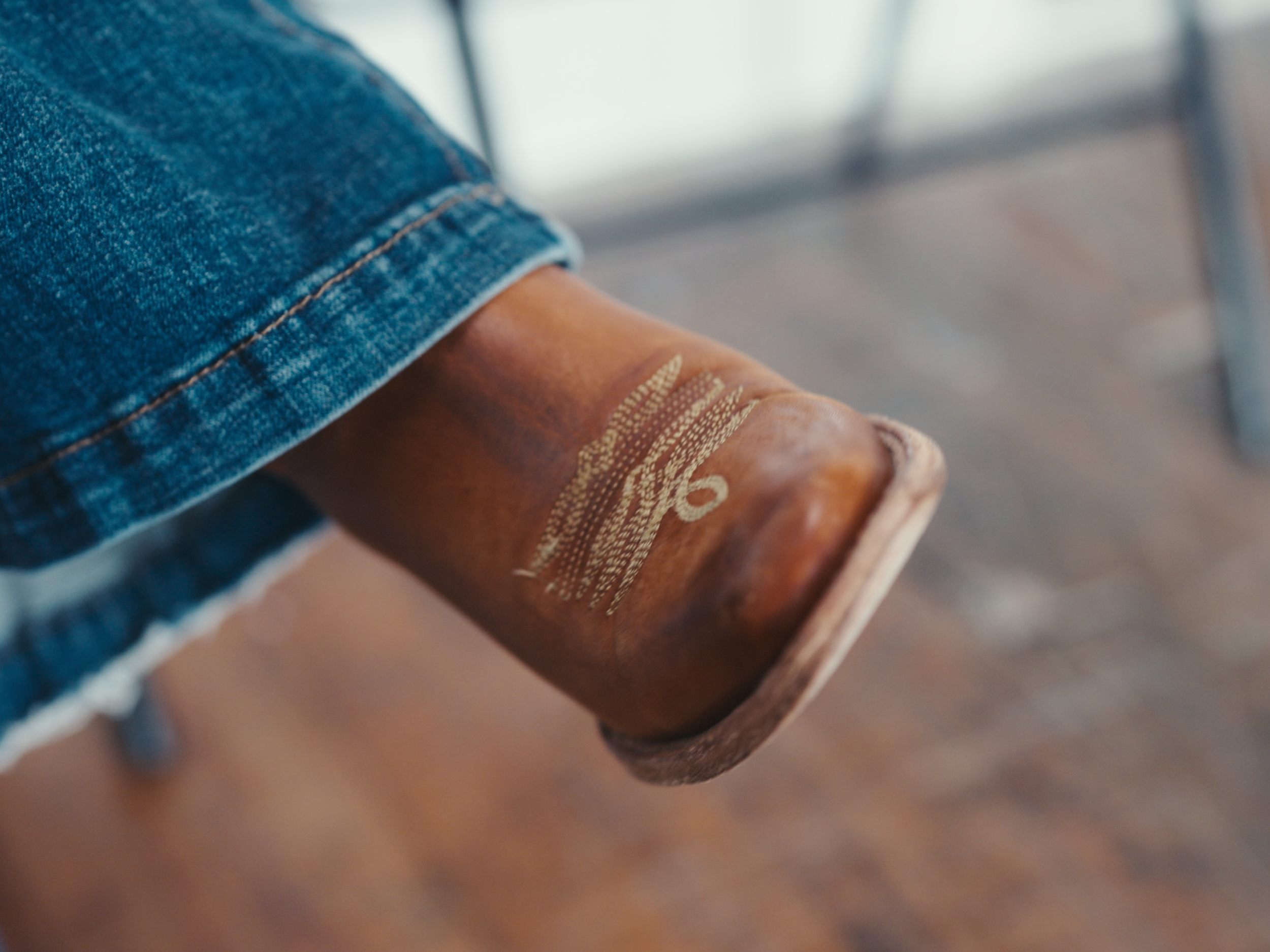 Charlie Weld - SYA_HQ Stills_1.2.1.png