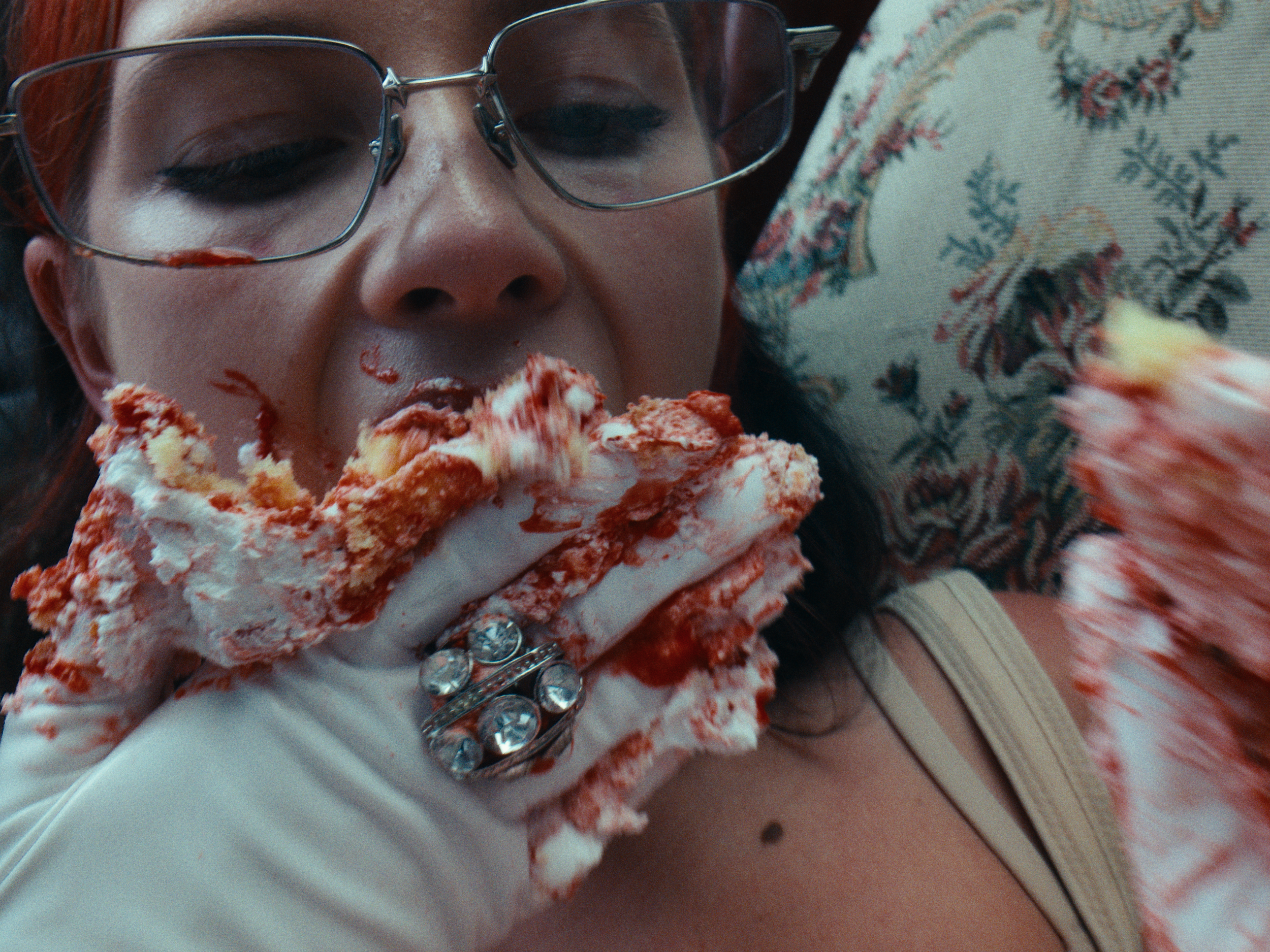 Gentle Monster - HQ Stills_1.8.1.png