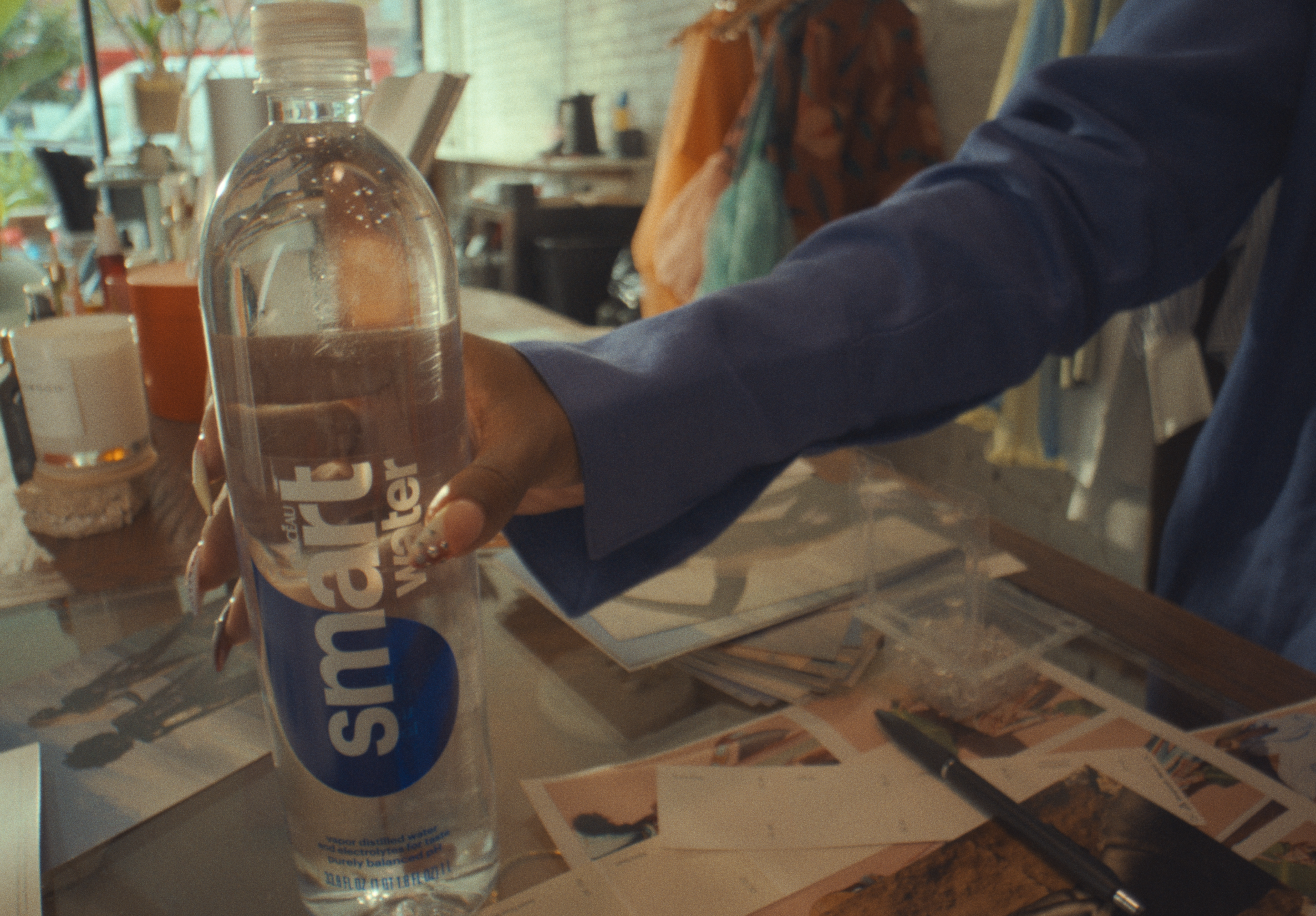 Essence - Smart Water_HQ Stills_1.43.1.png