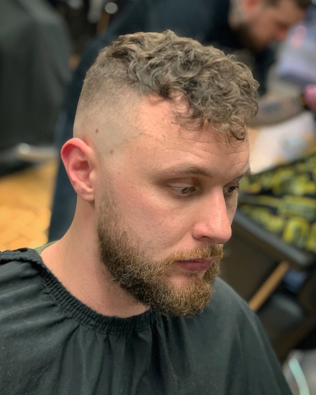 Welcome to the family, Justin 💪🏽💪🏻💯. Come catch this fade by @marshall_lathers_  Tuesday-Saturday @westparkbarbershop ‼️ @westparkbarbershop @westparkpremier @westparkbeautysalon @majorleaguebarber @clevelandbarbers @thebarberpost @barbershopcon