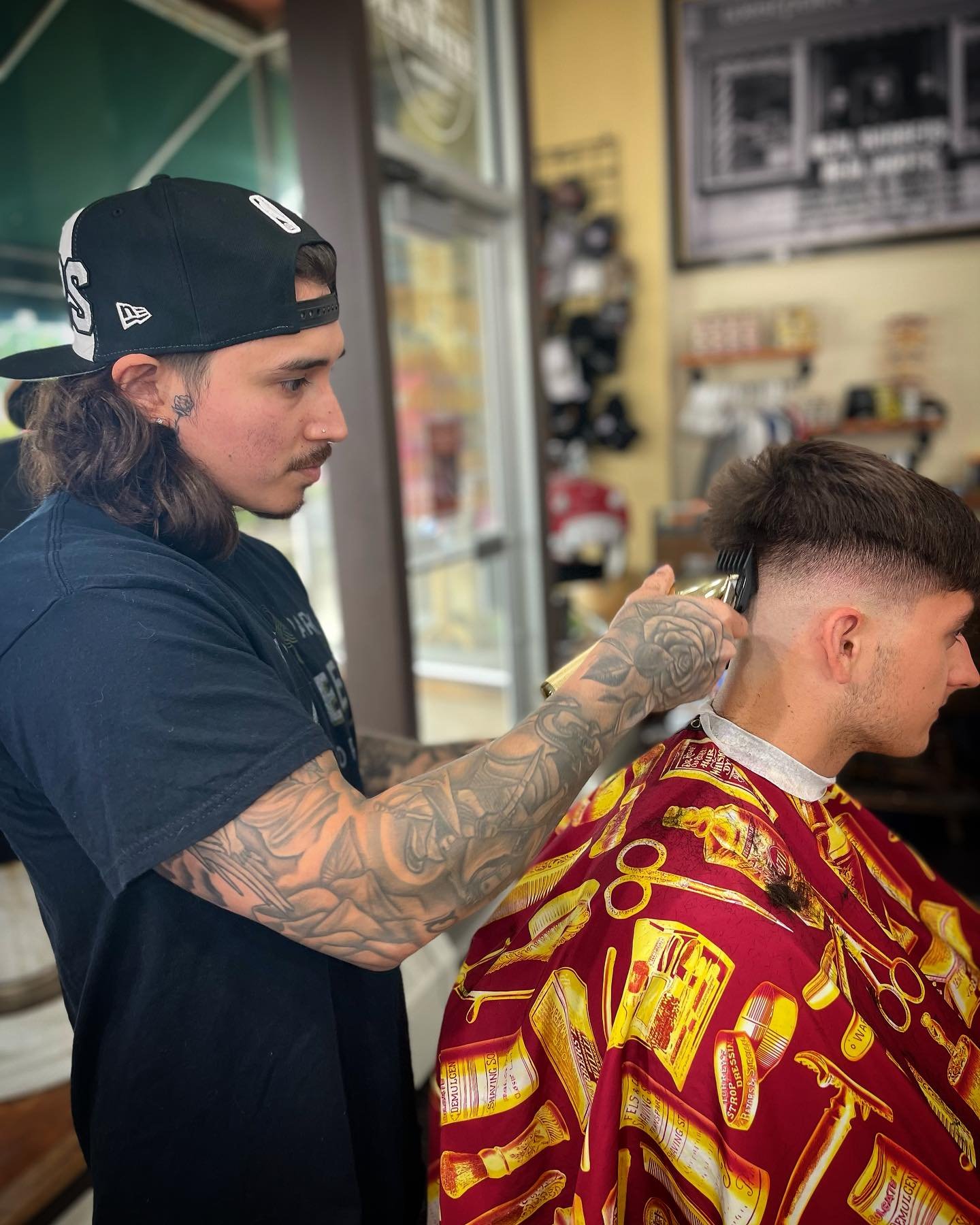 Puttin in that work💪🏽
BOOK AN APPOINTMENT WITH OUR GUYS
.
.
@patrick_loyal 
@westparkbarbershop 
@westparkeastlake 
@westparkavonlake
@westparkpremierstudio 
@westparkpremierlounge 
.
.
#clevelandbarbers #clevelandbarber #clevelandbarbershop #cleve
